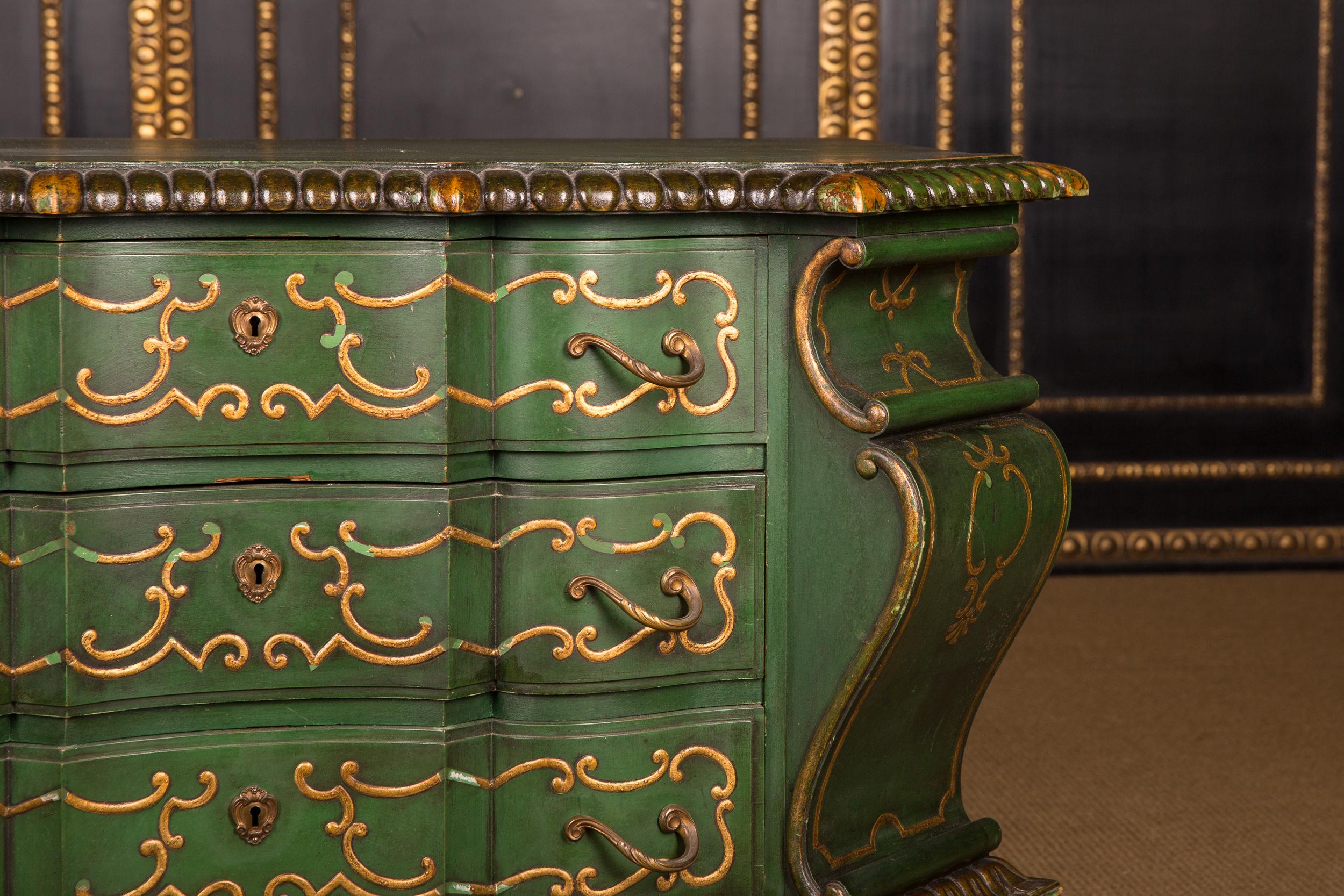 Mid-19th Century Chest of Drawers in Baroque Style In Good Condition In Berlin, DE