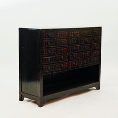 Mid-19th Century Chinese Apothecary Medicine Cabinet with 25 Drawers