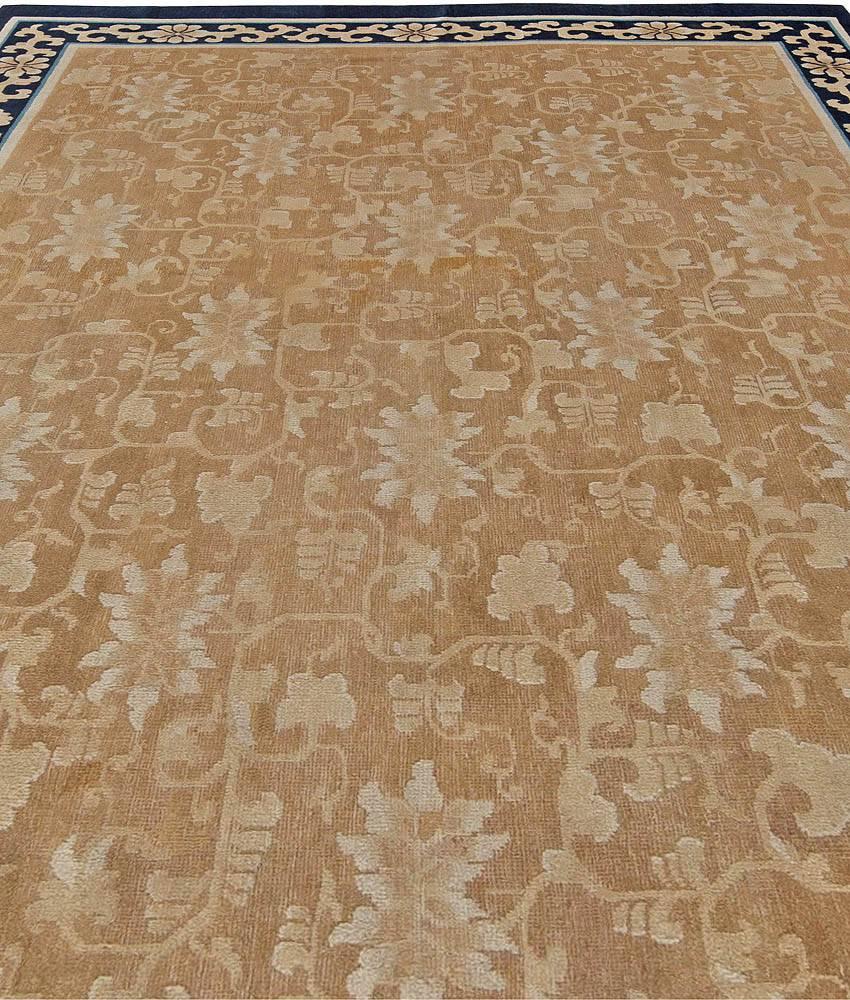 Hand-Woven 19th Century Chinese Beige Navy Handmade Wool Rug For Sale