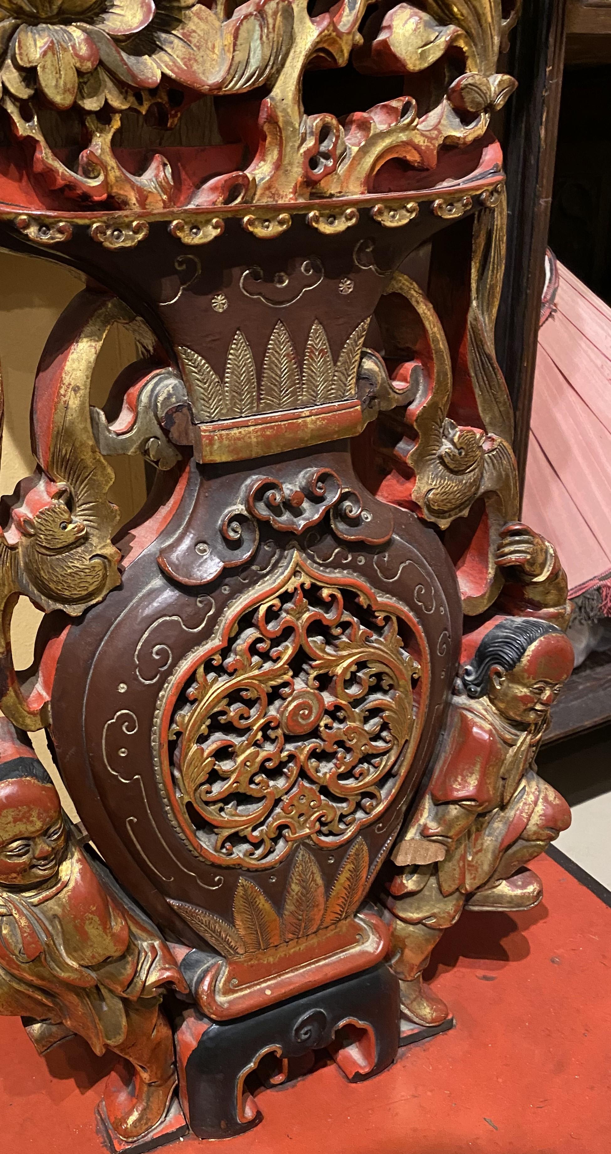 Mid 19th Century Chinese Carved Red Gilt Lacquered Round Floor Mirror on Stand 1