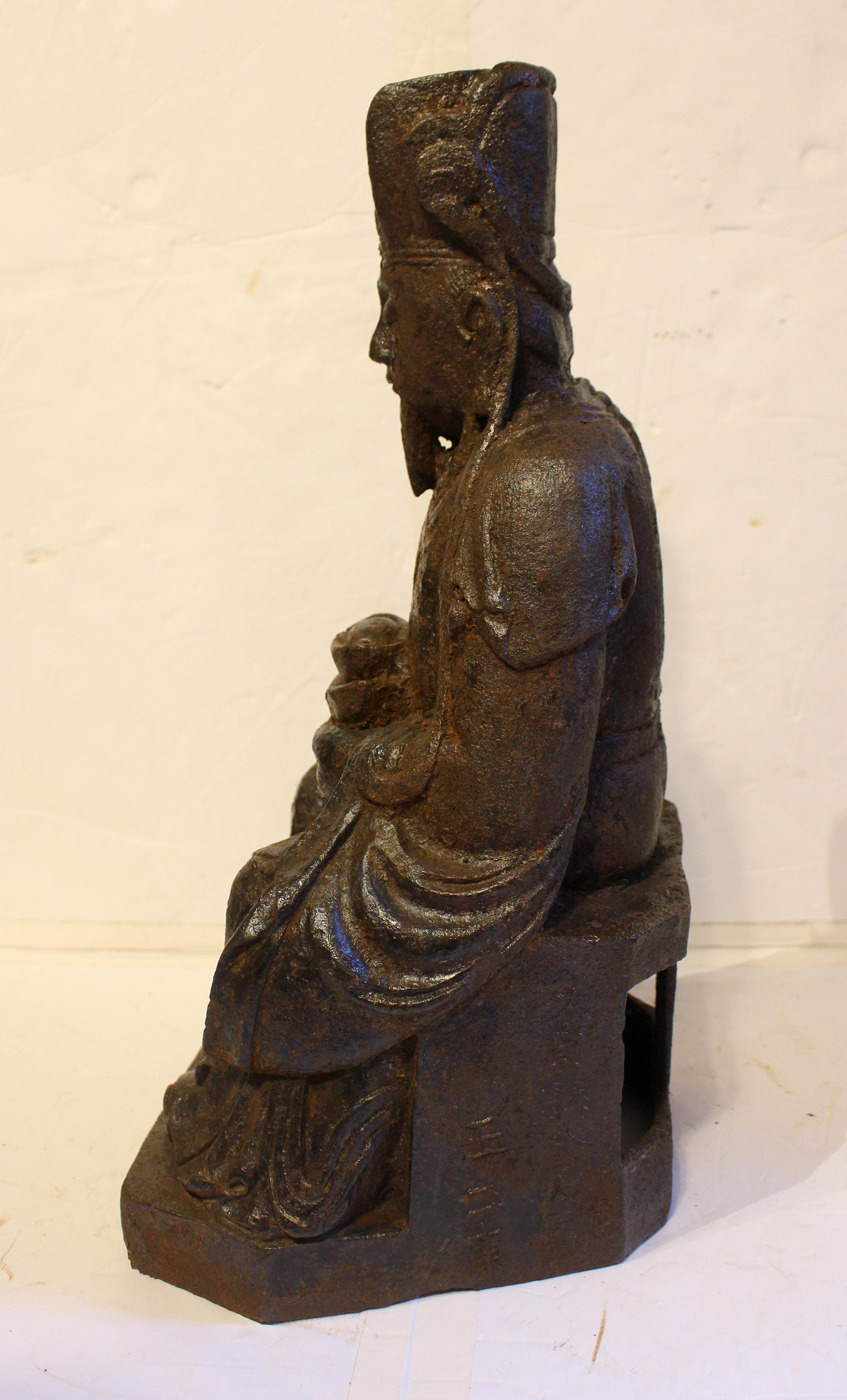 Mid-19th Century Chinese Cast Iron Seated Figure In Good Condition For Sale In Chapel Hill, NC