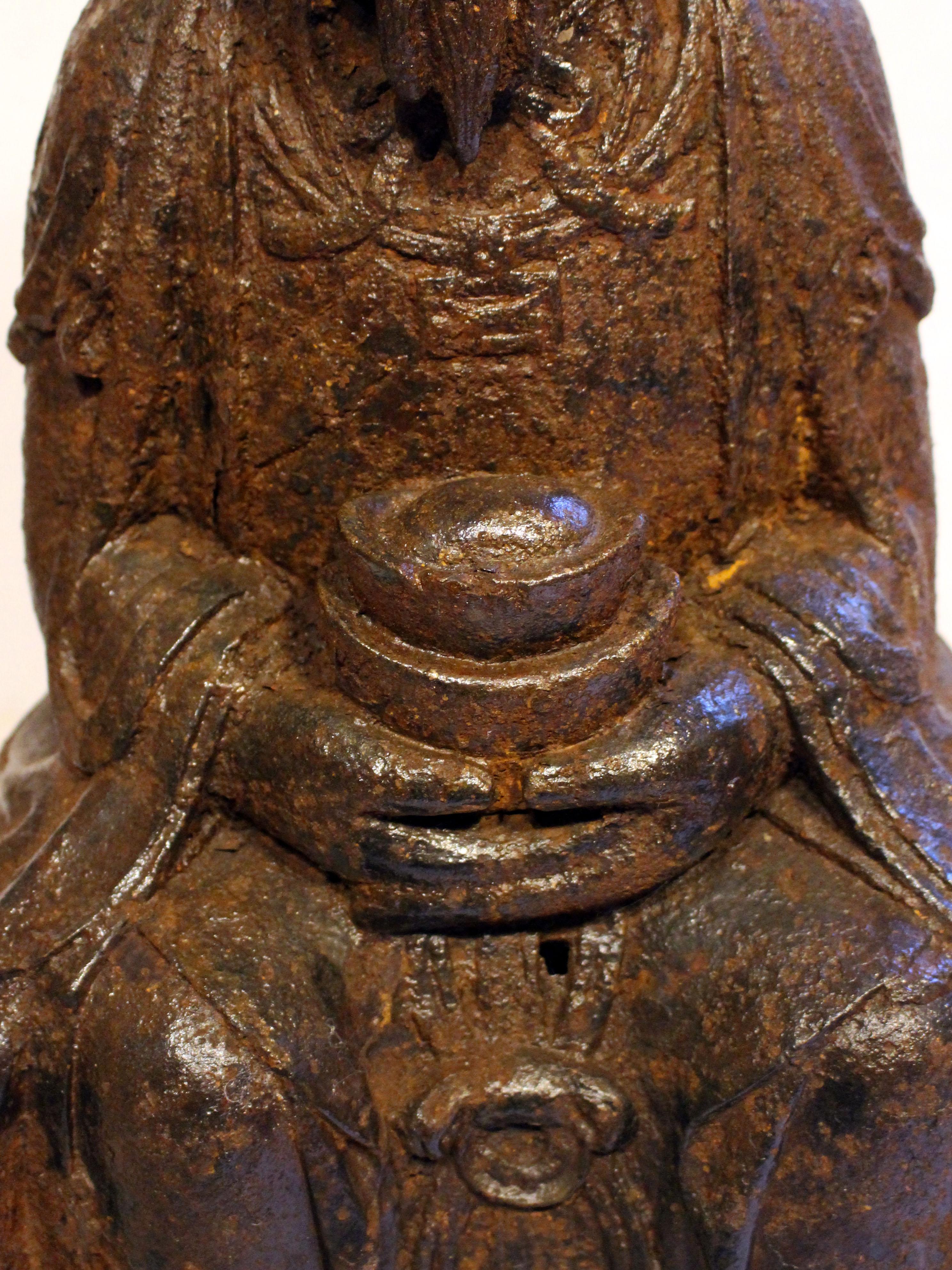 Mid-19th Century Chinese Cast Iron Seated Figure For Sale 2