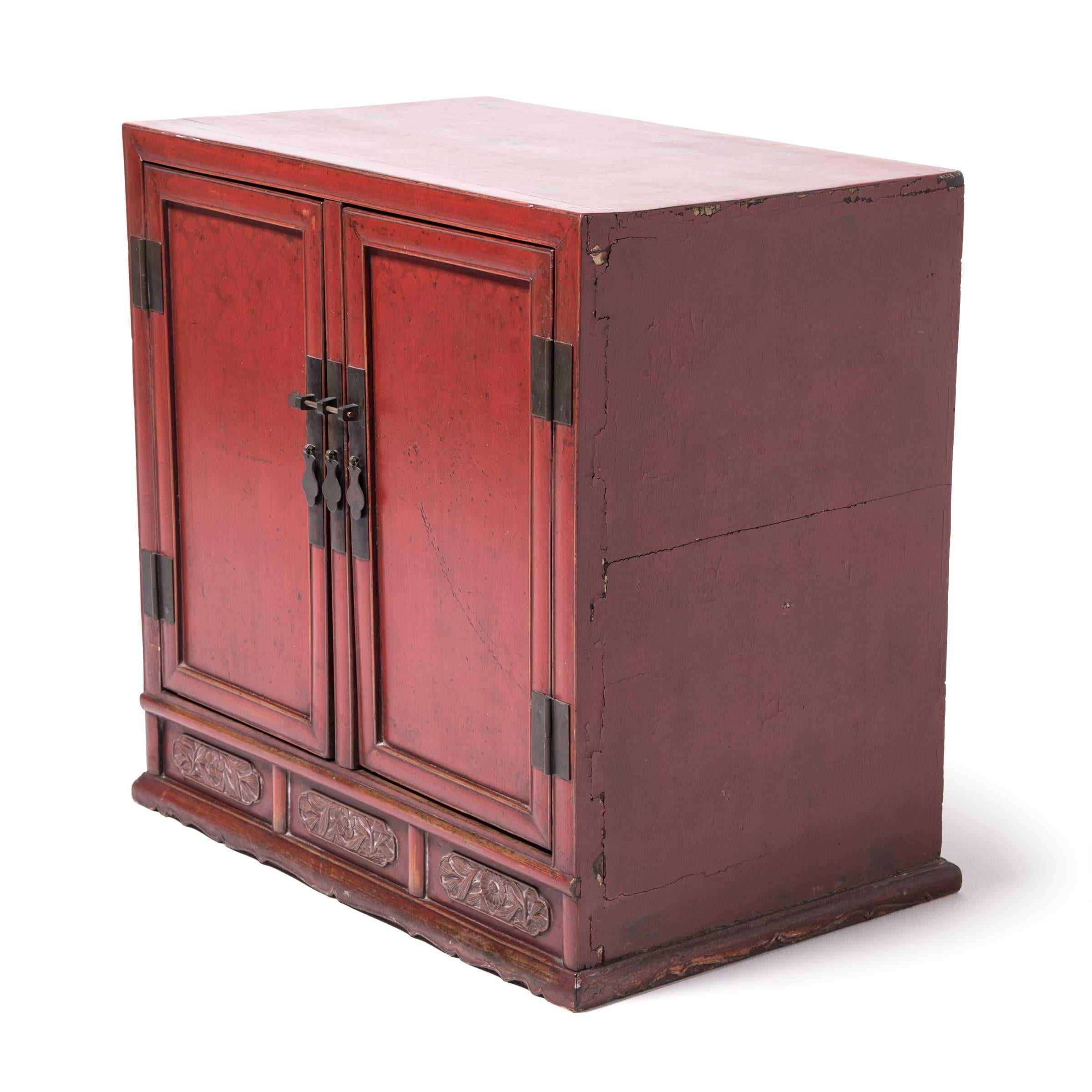 Qing Mid-19th Century Chinese Cinnabar Book Chest