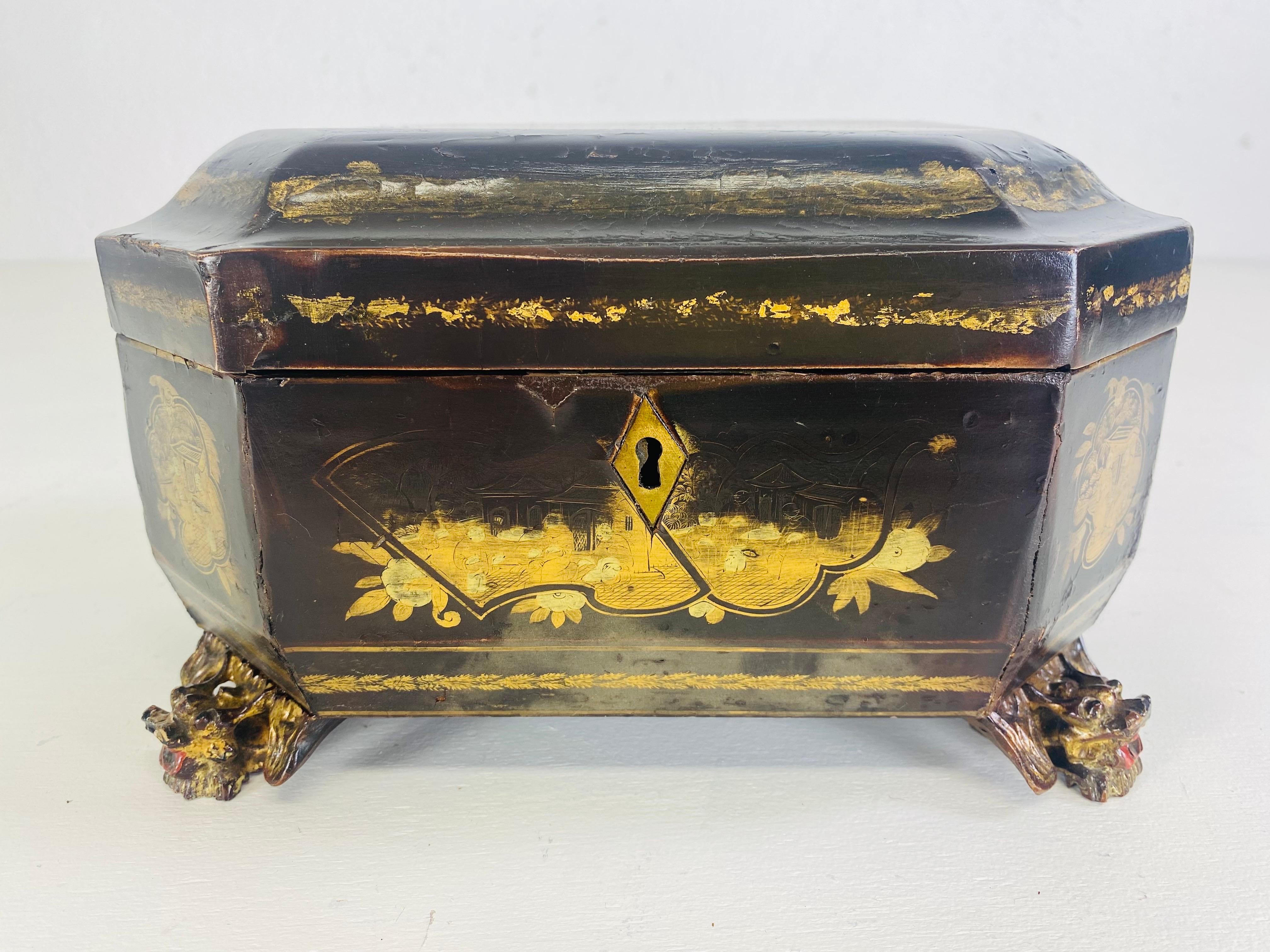 Mid 19th century Chinese export hand painted tea caddy For Sale 5