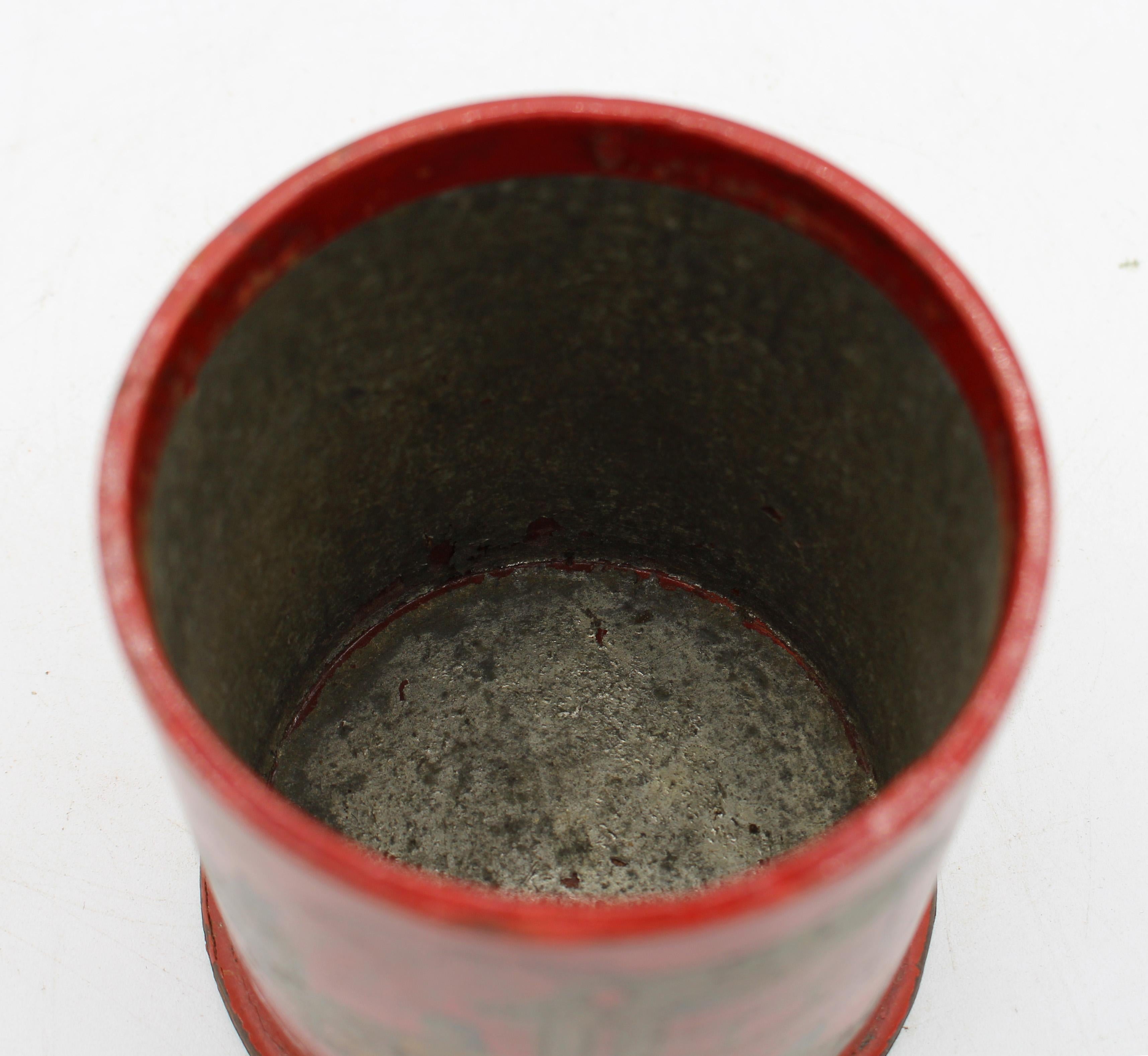 Gilt Mid-19th Century Chinese Export Papier Mache Round Tea Canister Box For Sale