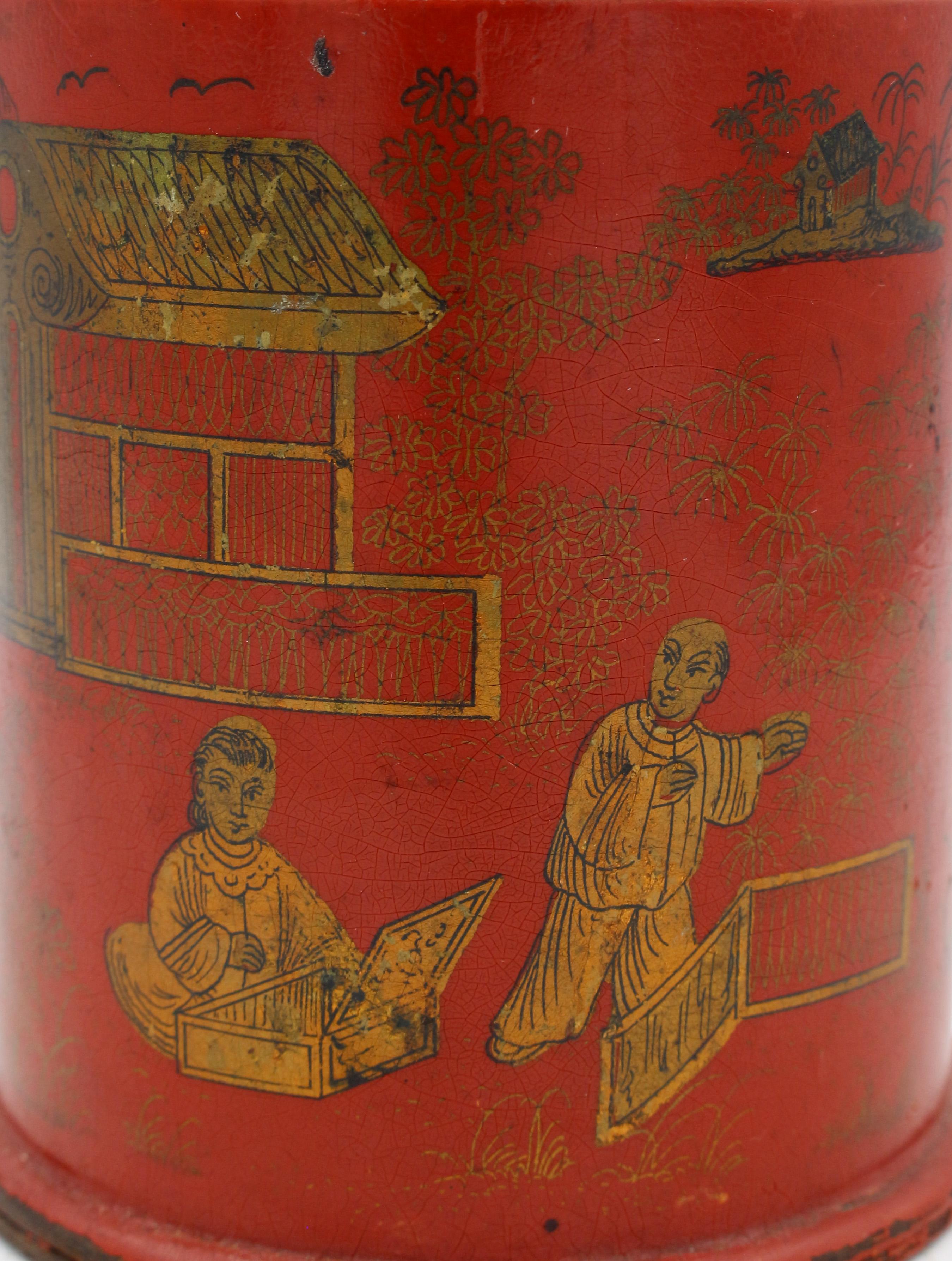 Mid-19th Century Chinese Export Papier Mache Round Tea Canister Box In Good Condition For Sale In Chapel Hill, NC