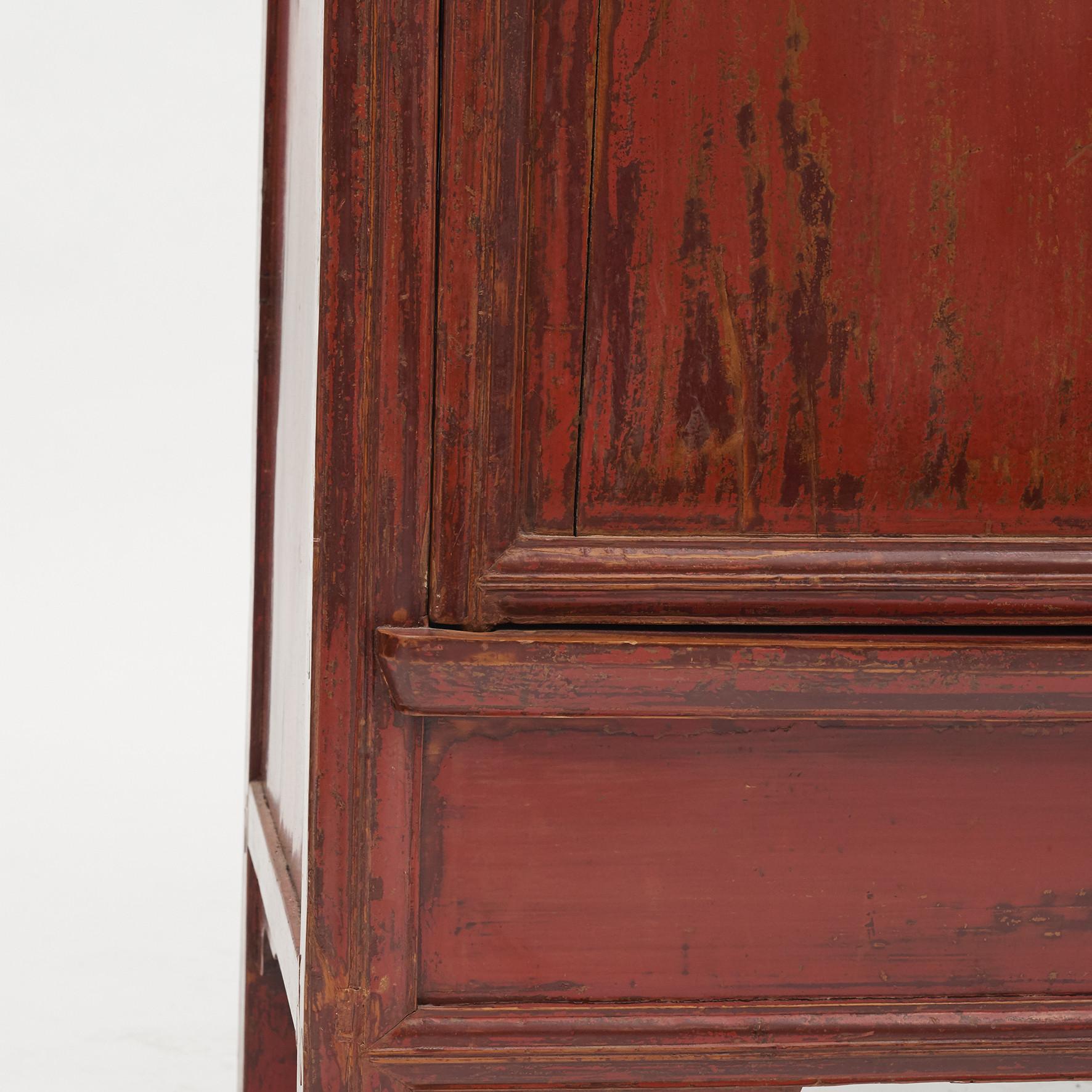 Mid-19th Century Chinese Red Lacquered Wedding Cabinet 2