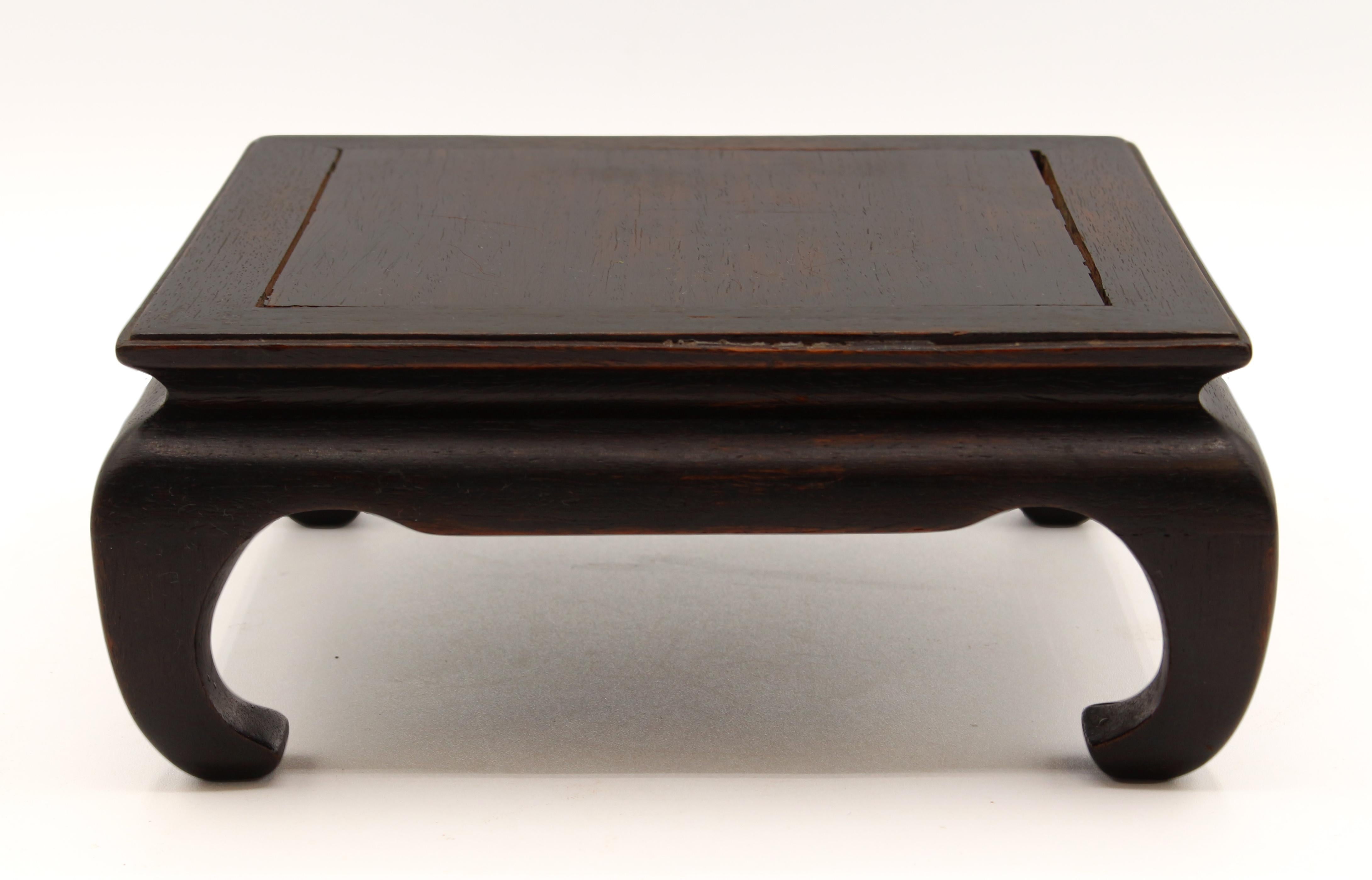 Mid-19th century table top stand of zitan wood, Chinese. Qing dynasty, Ming design. To hold a bowl, vase or figure.
7 1/8