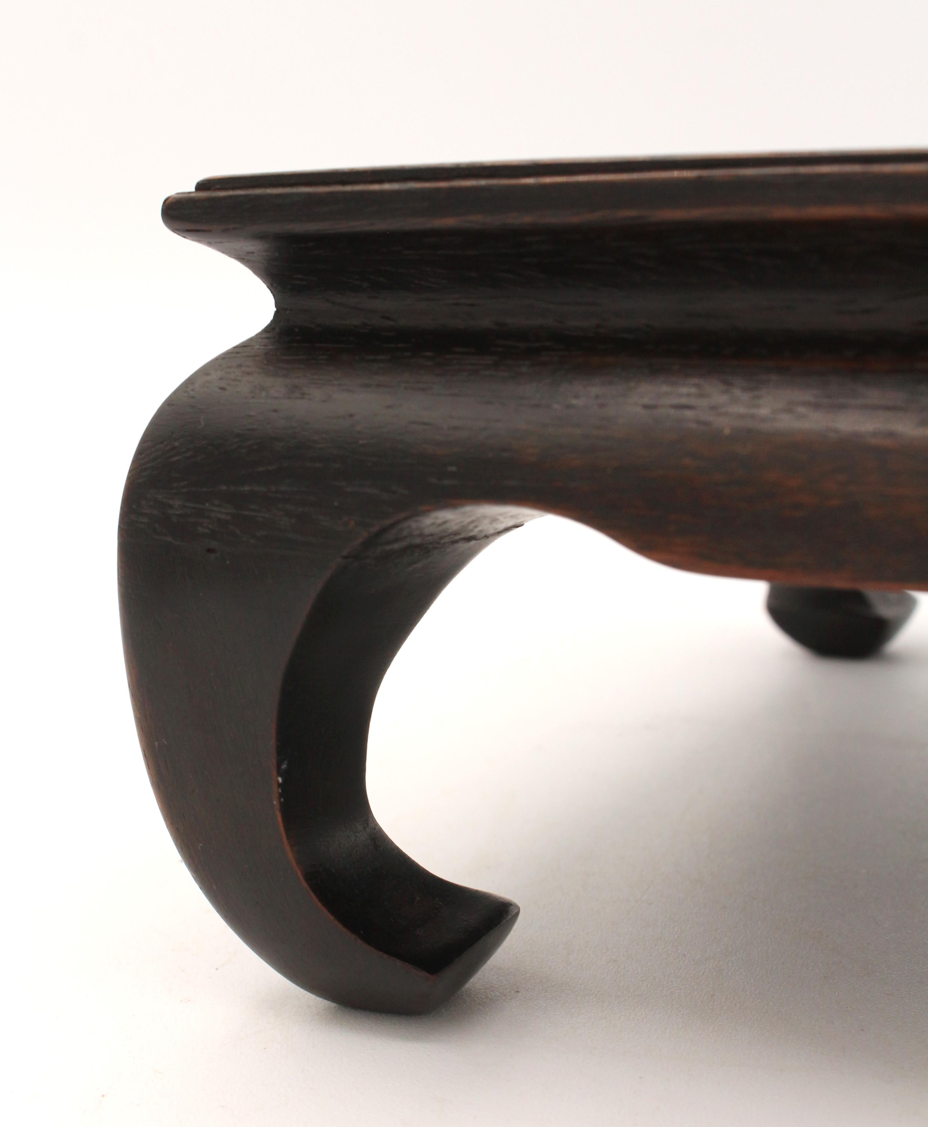 Mid-19th Century Chinese Table Top Stand 1