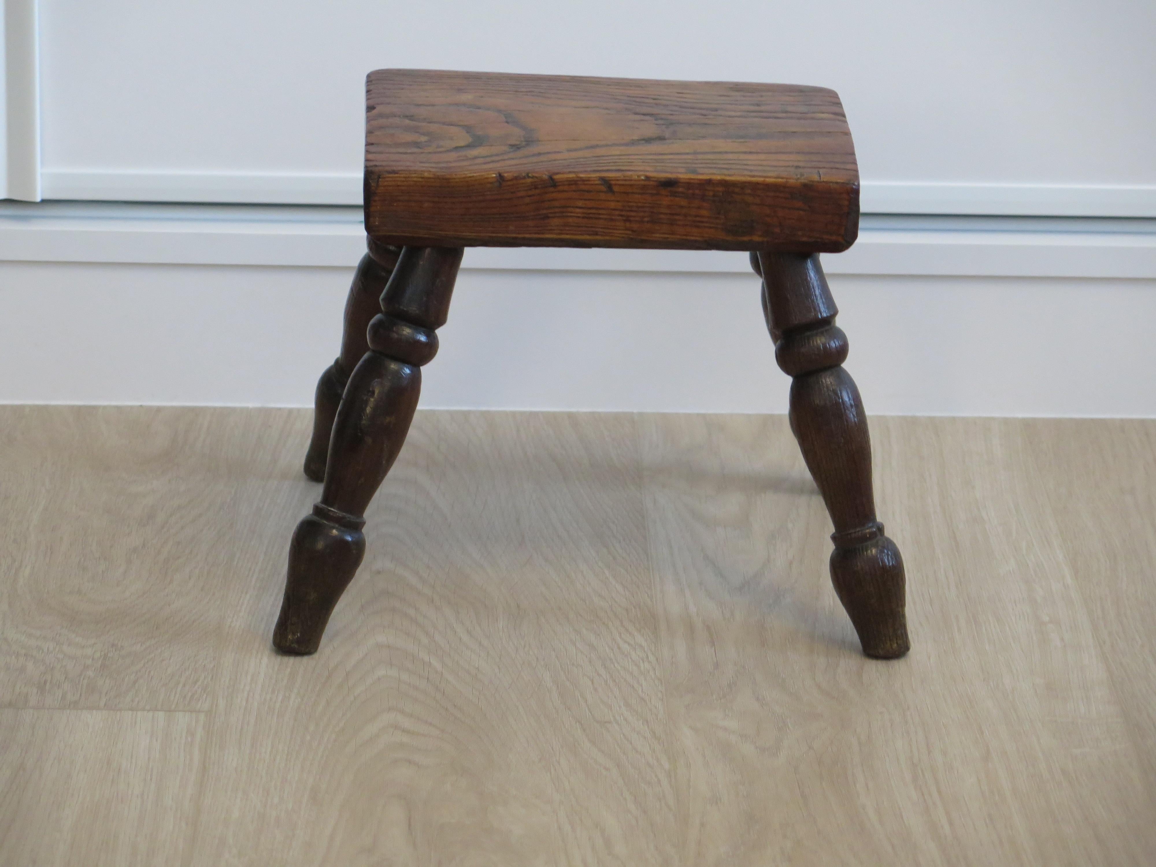 Mid 19th Century Country Candle Stool in Elm, English, circa 1840 For Sale 5