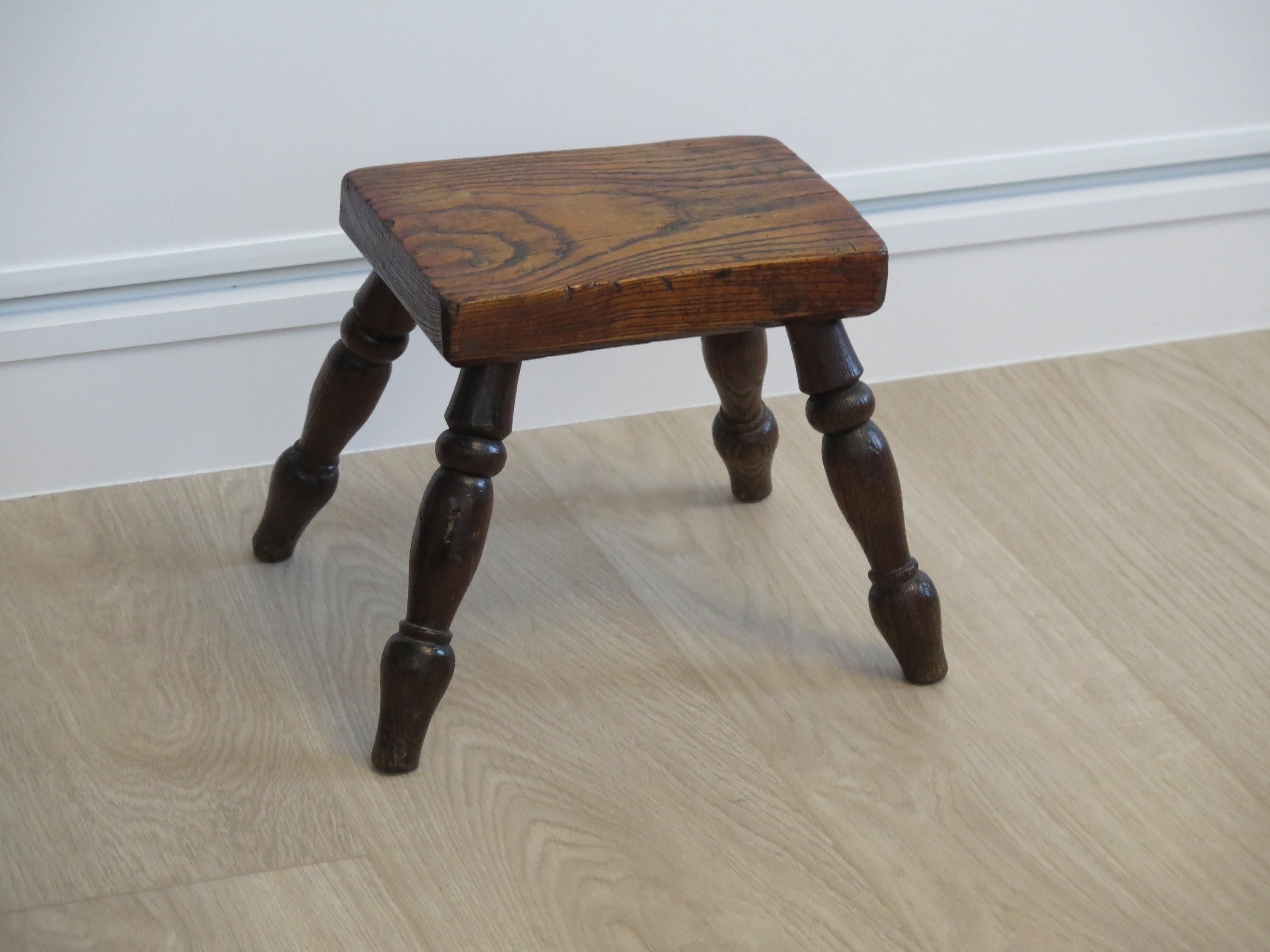 Mid 19th Century Country Candle Stool in Elm, English, circa 1840 For Sale 6