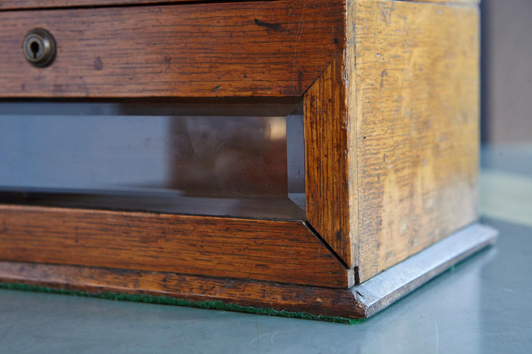 Mid-19th Century Country House Oak Letter Box with Brass Slot and Beveled Glass 3