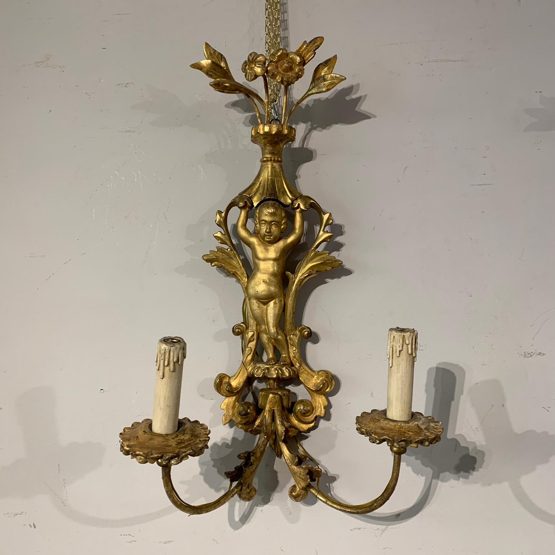 Italian Mid 19th Century Couple of Giltwood Appliques For Sale
