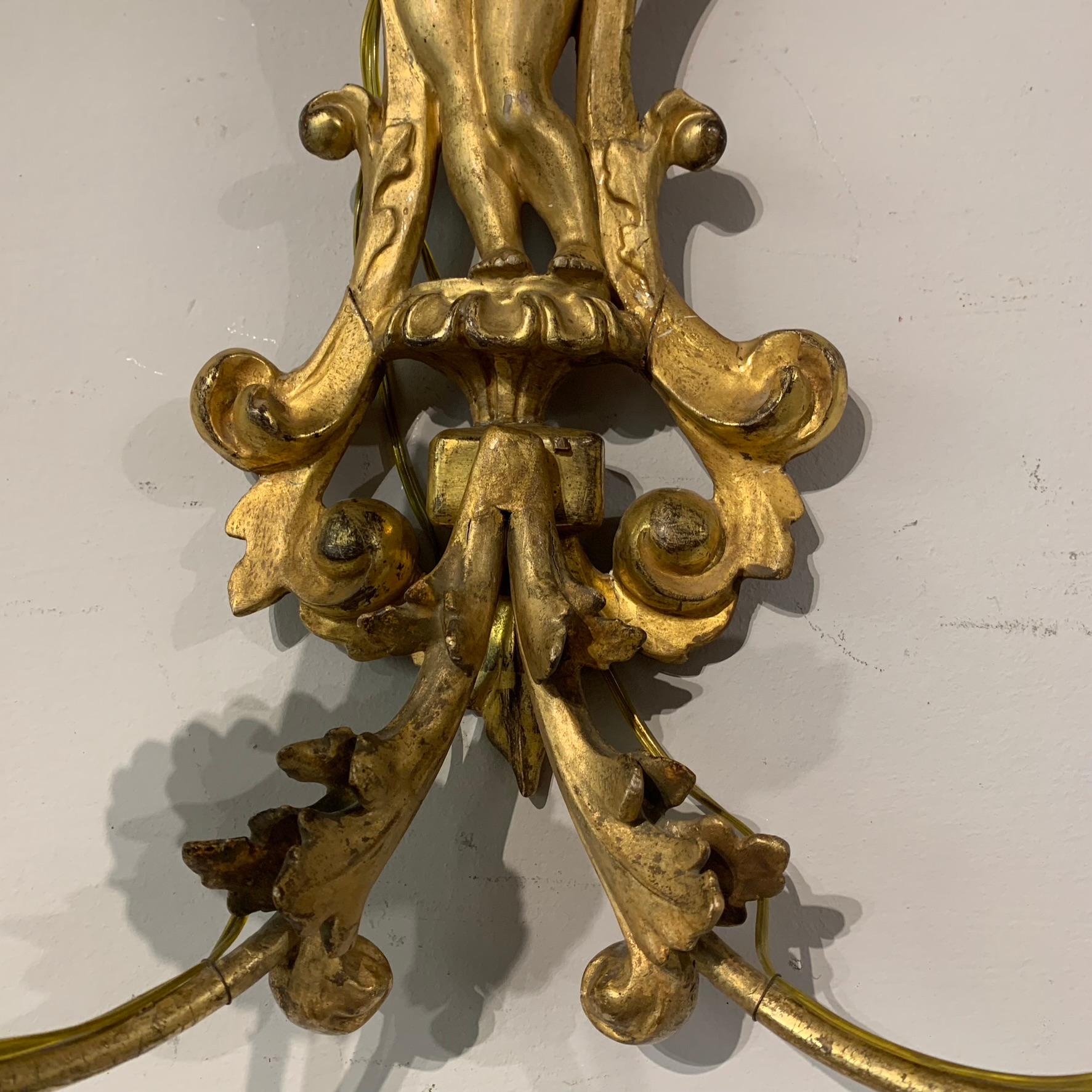 Mid 19th Century Couple of Giltwood Appliques For Sale 3