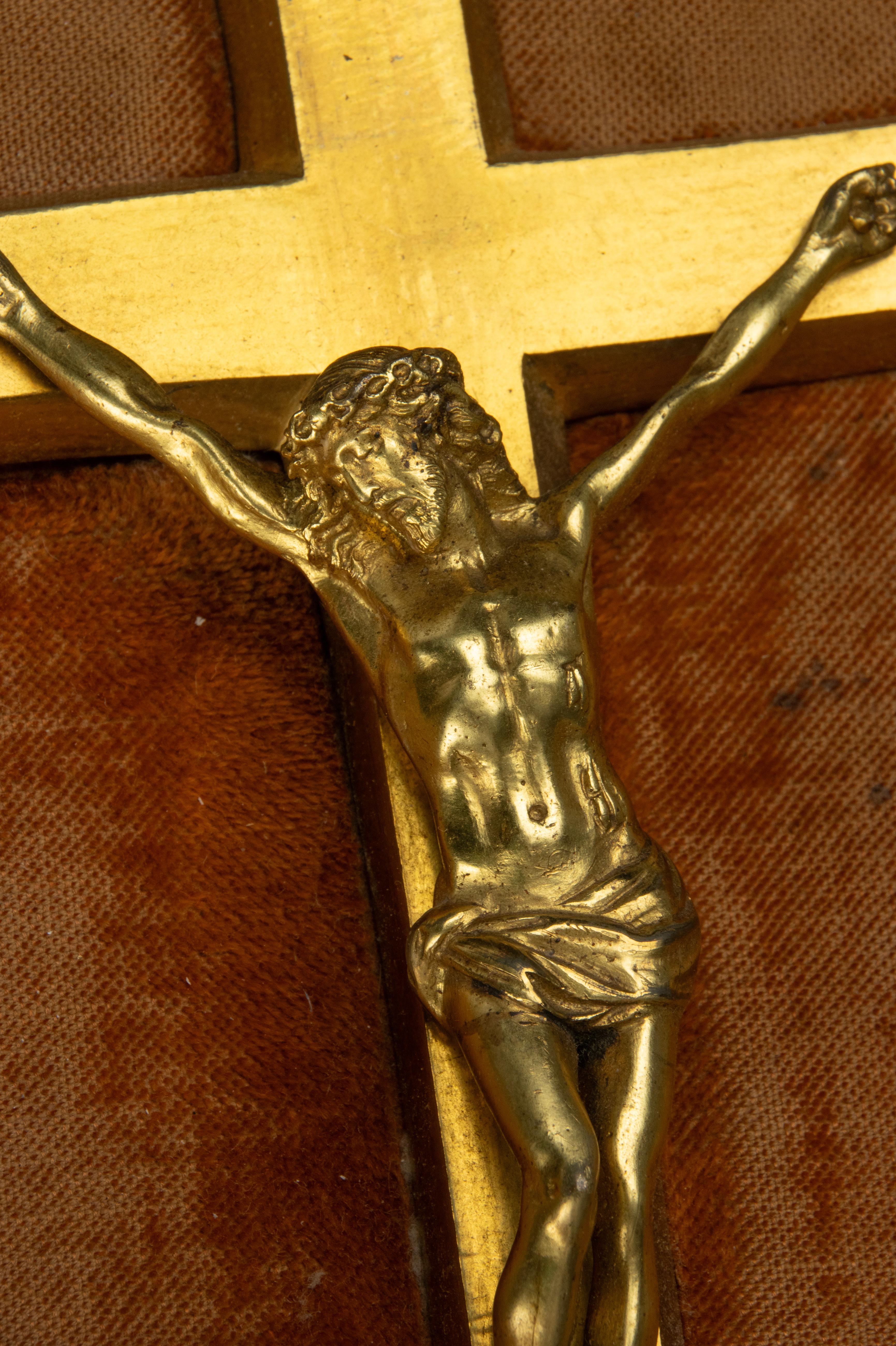 Mid 19th Century Crucifix - Corpus Christi - Ormolu Gilt Bronze - Rococo Style In Good Condition In Casteren, Noord-Brabant