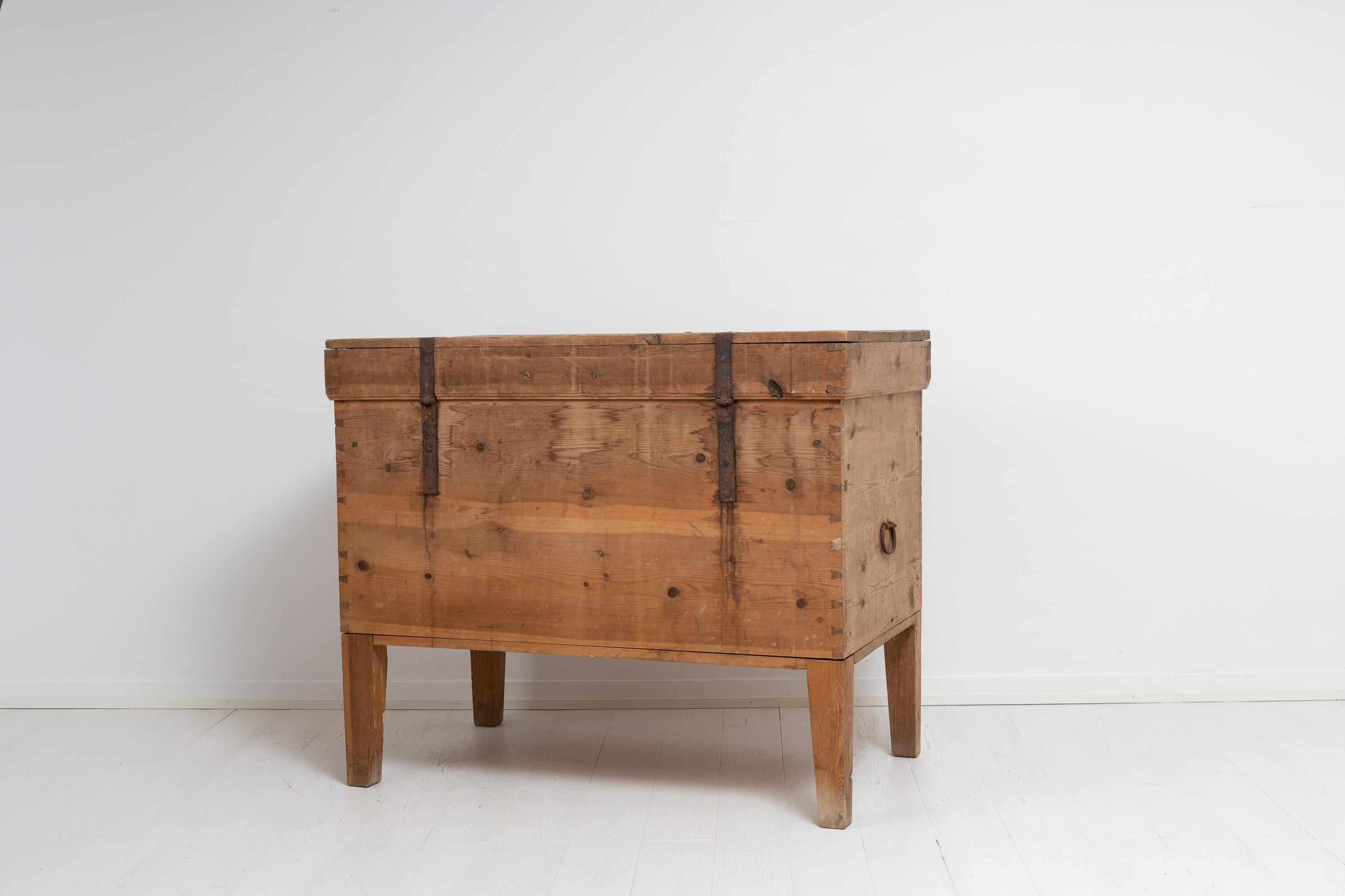 Mid-19th Century Dated Swedish Pine Folk Art Blanket Chest 5