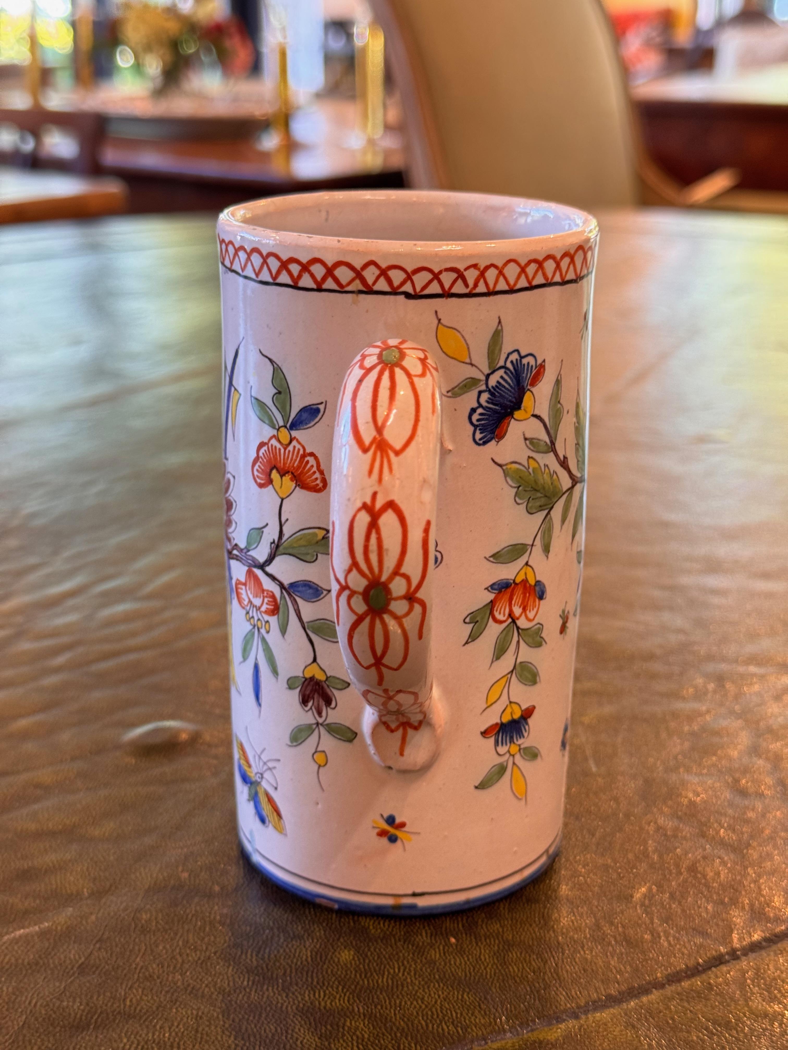 Mug Delft du milieu du 19e siècle Bon état - En vente à Charlottesville, VA
