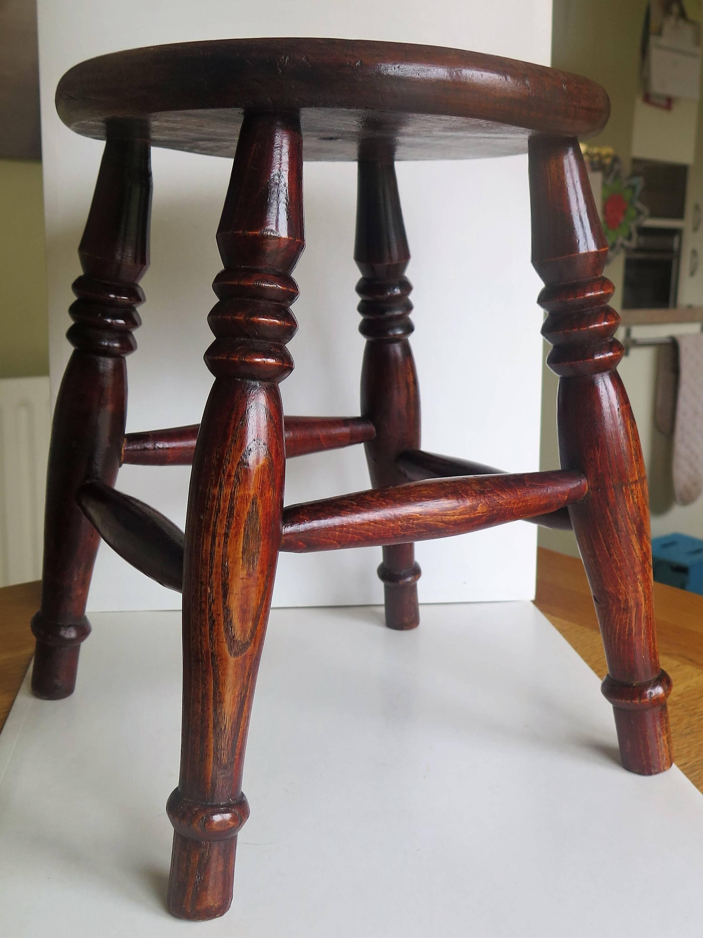 Elm Stool or Stand North East Yorkshire English Maker, Circa 1850 For Sale 5