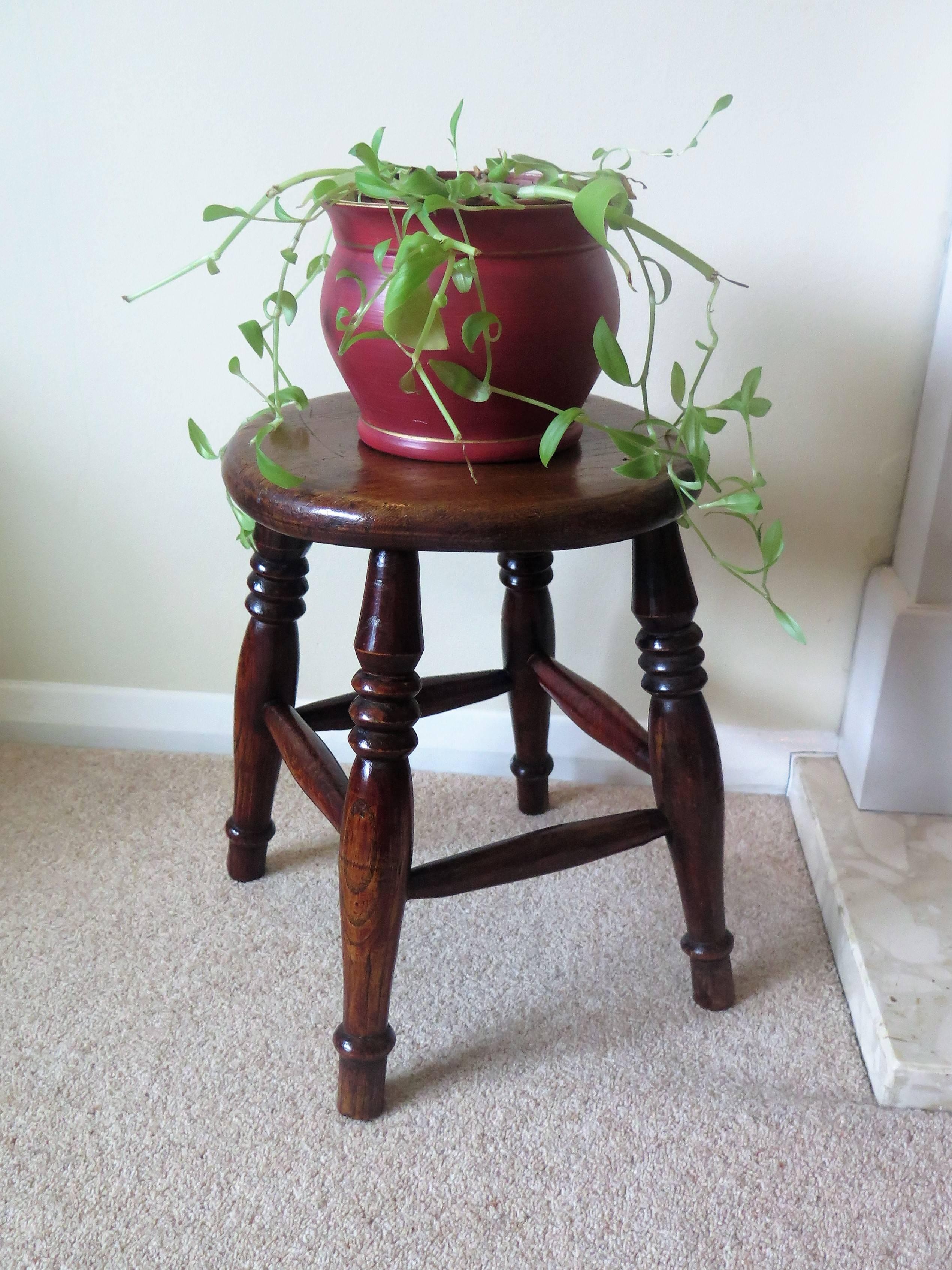 Elm Stool or Stand North East Yorkshire English Maker, Circa 1850 For Sale 12