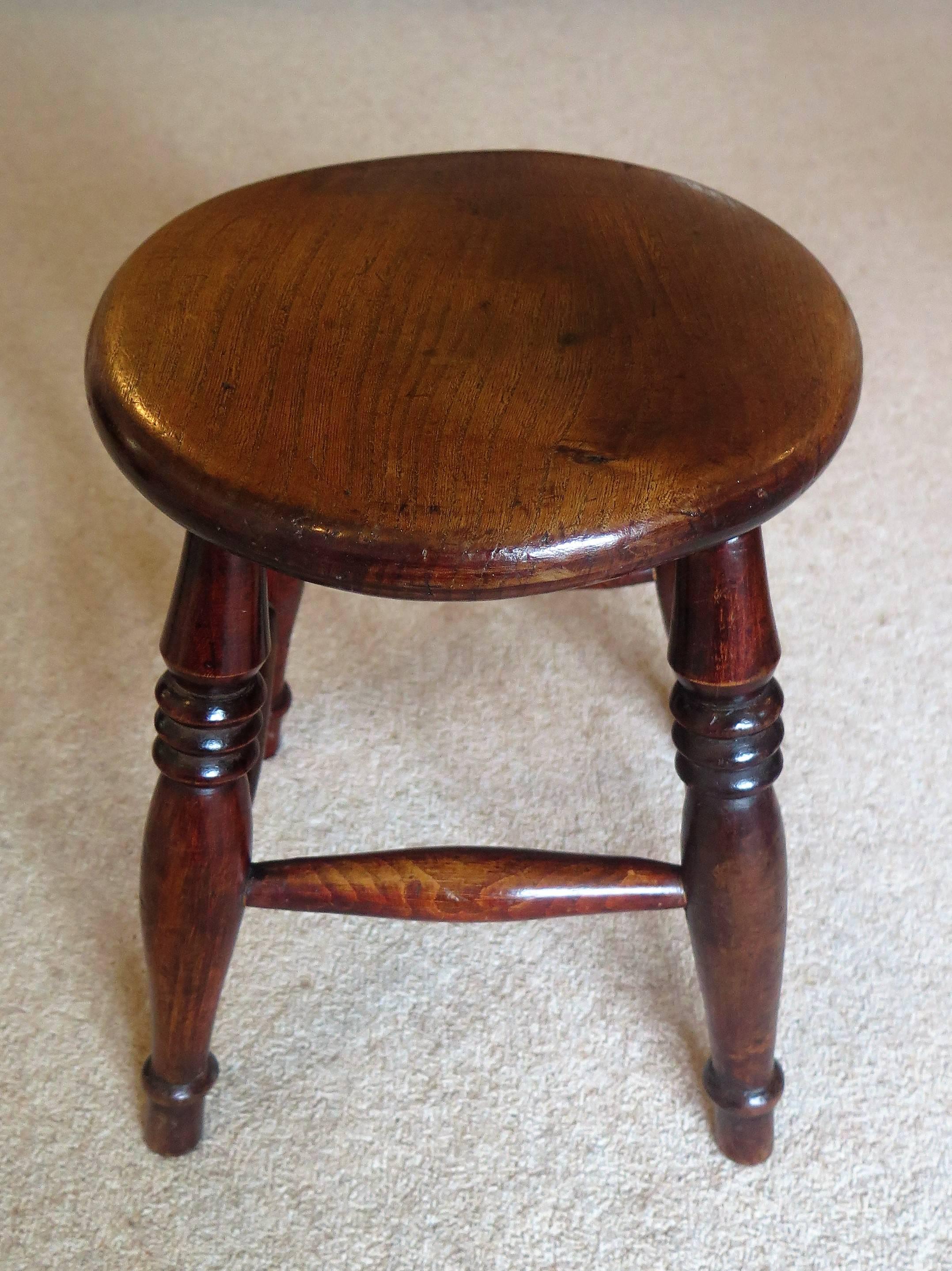 19th Century Elm Stool or Stand North East Yorkshire English Maker, Circa 1850 For Sale