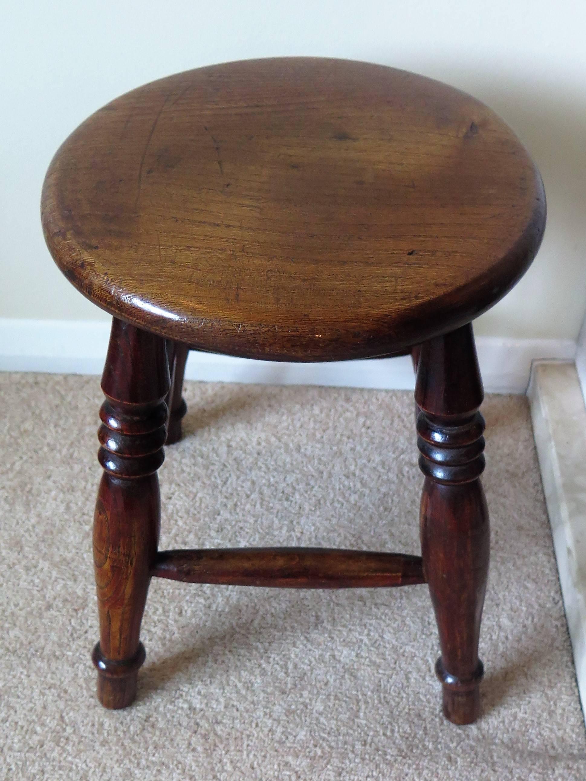 Elm Stool or Stand North East Yorkshire English Maker, Circa 1850 For Sale 1