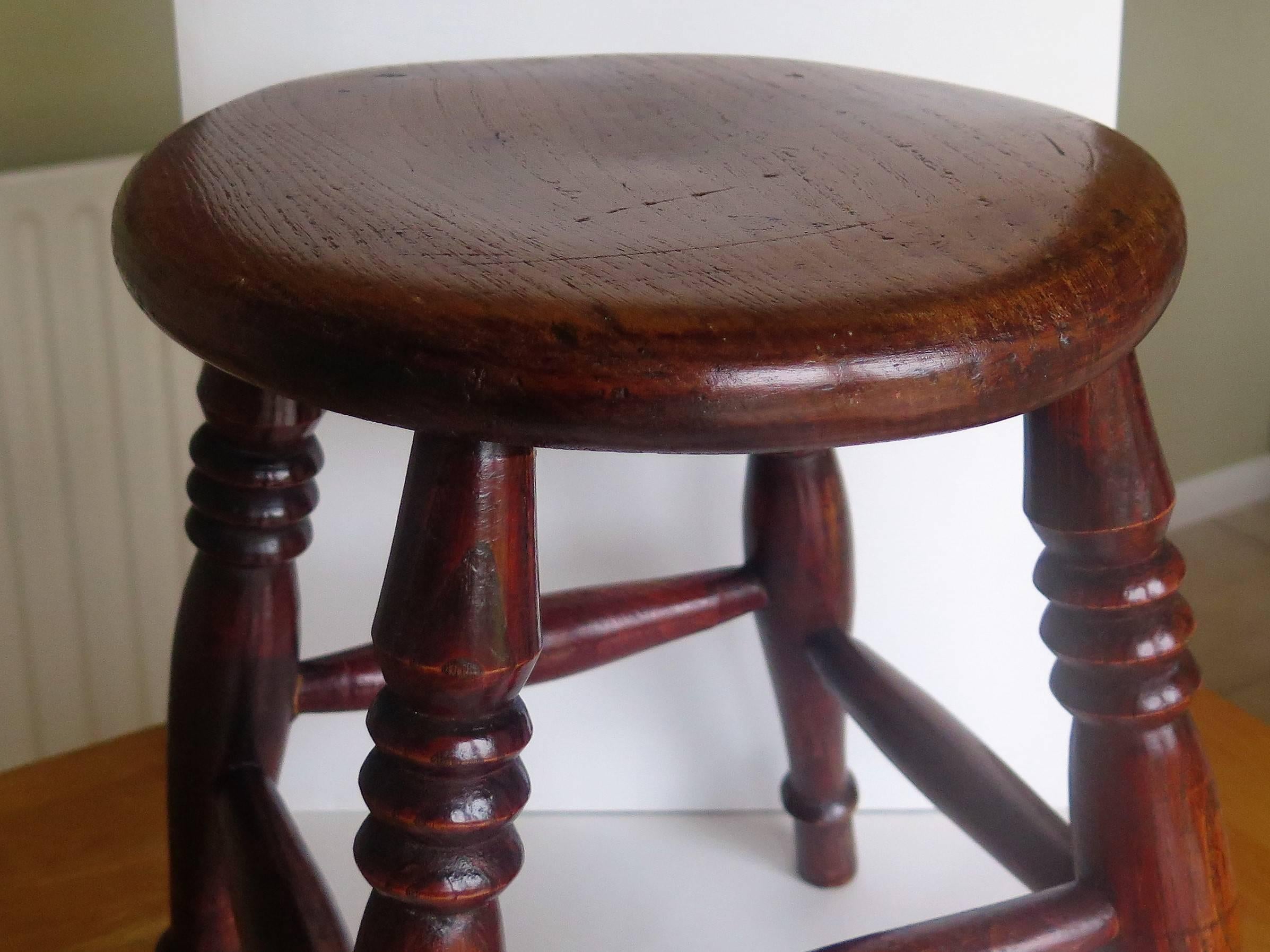 Elm Stool or Stand North East Yorkshire English Maker, Circa 1850 For Sale 2