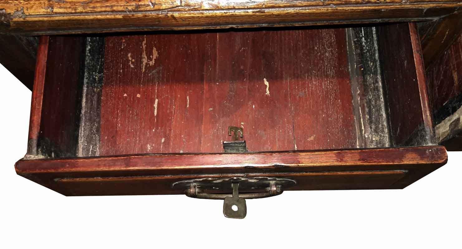Mid-19th Century Elmwood Scholar's Desk In Good Condition In New York, NY
