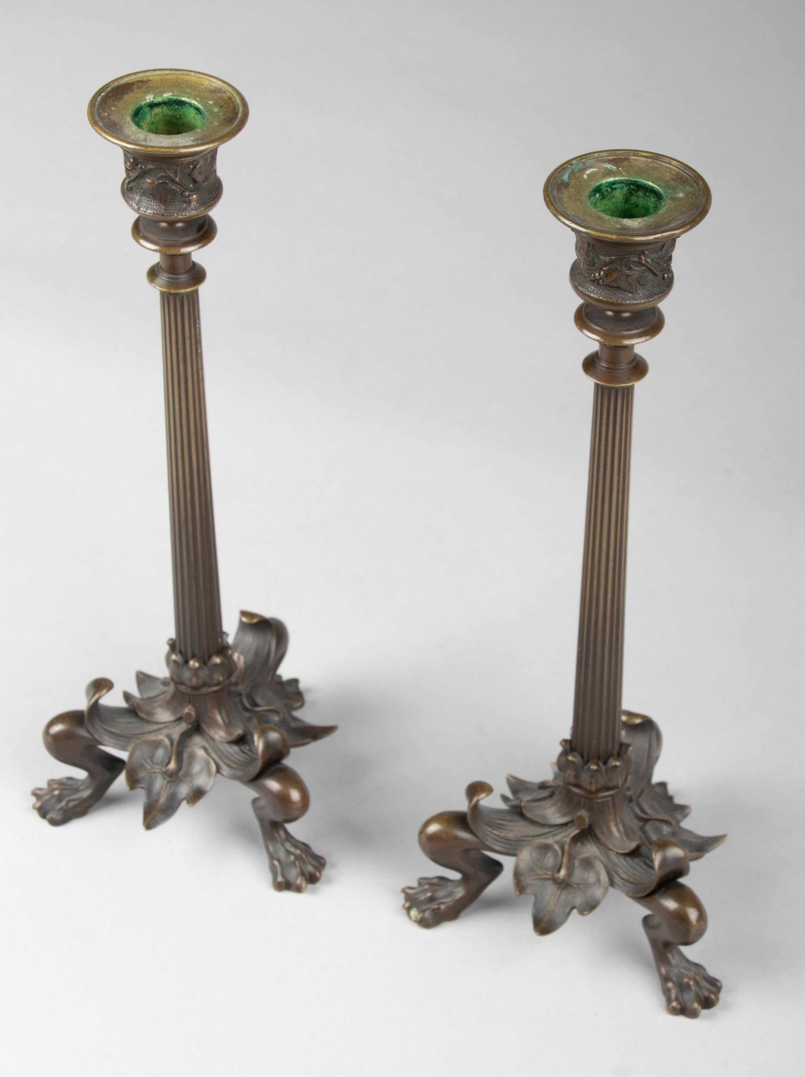 Bronze patinierte Kerzenhalter im Empire-Stil aus der Mitte des 19. Jahrhunderts im Angebot 11