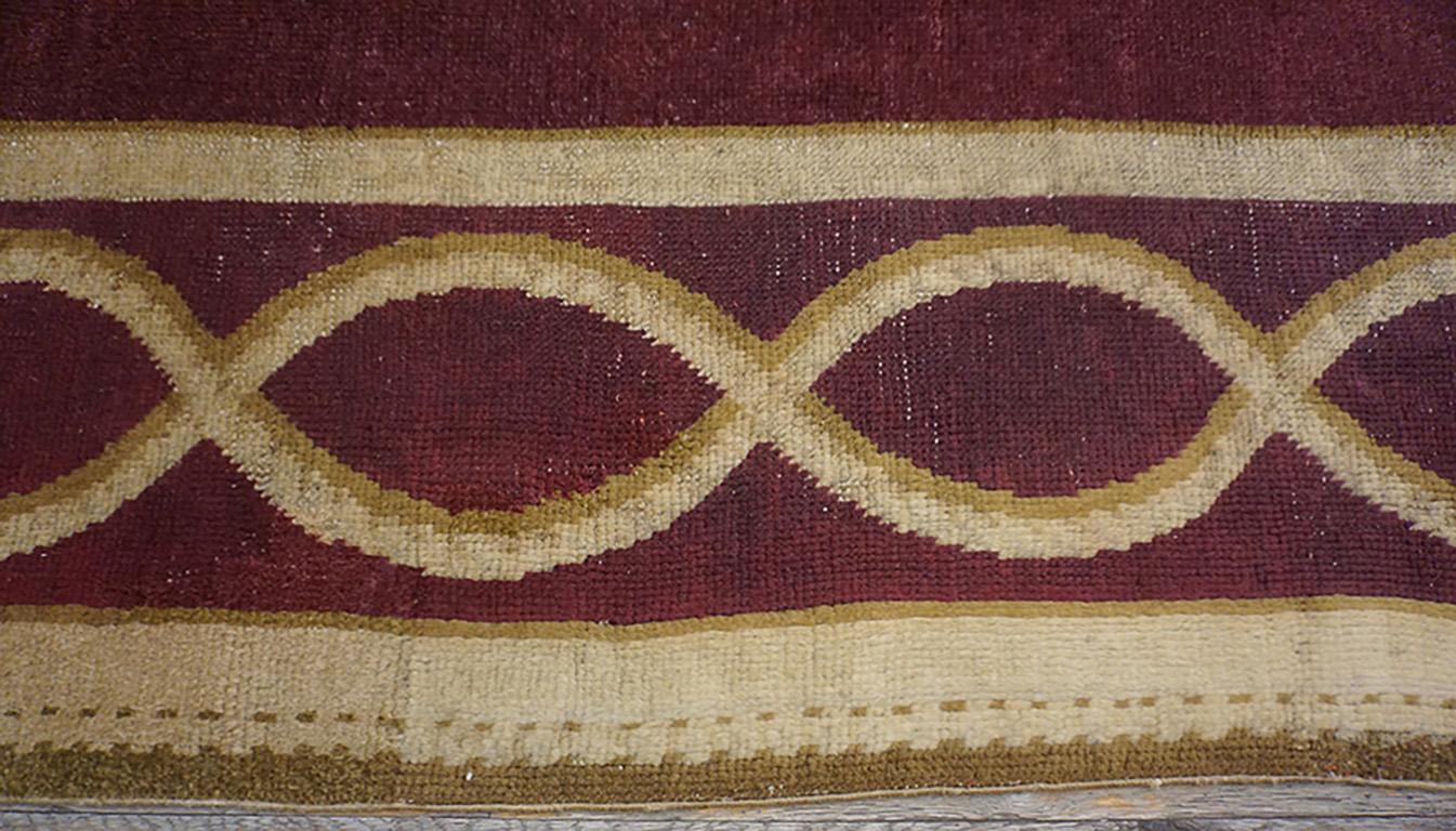 Mid 19th Century English Axminster Carpet Armorial Carpet For Sale 3