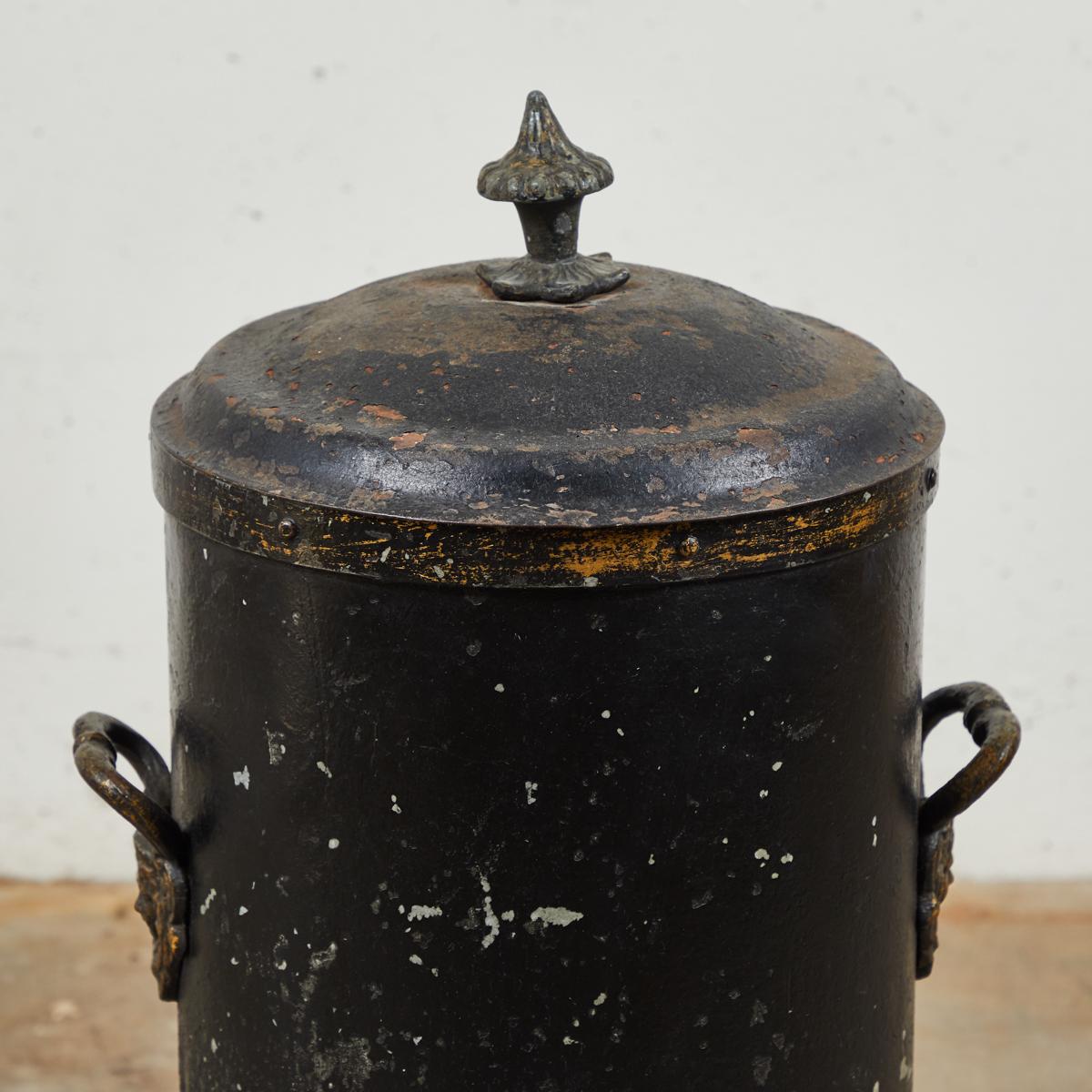 Victorian Mid-19th Century English Black Coal Scuttle For Sale