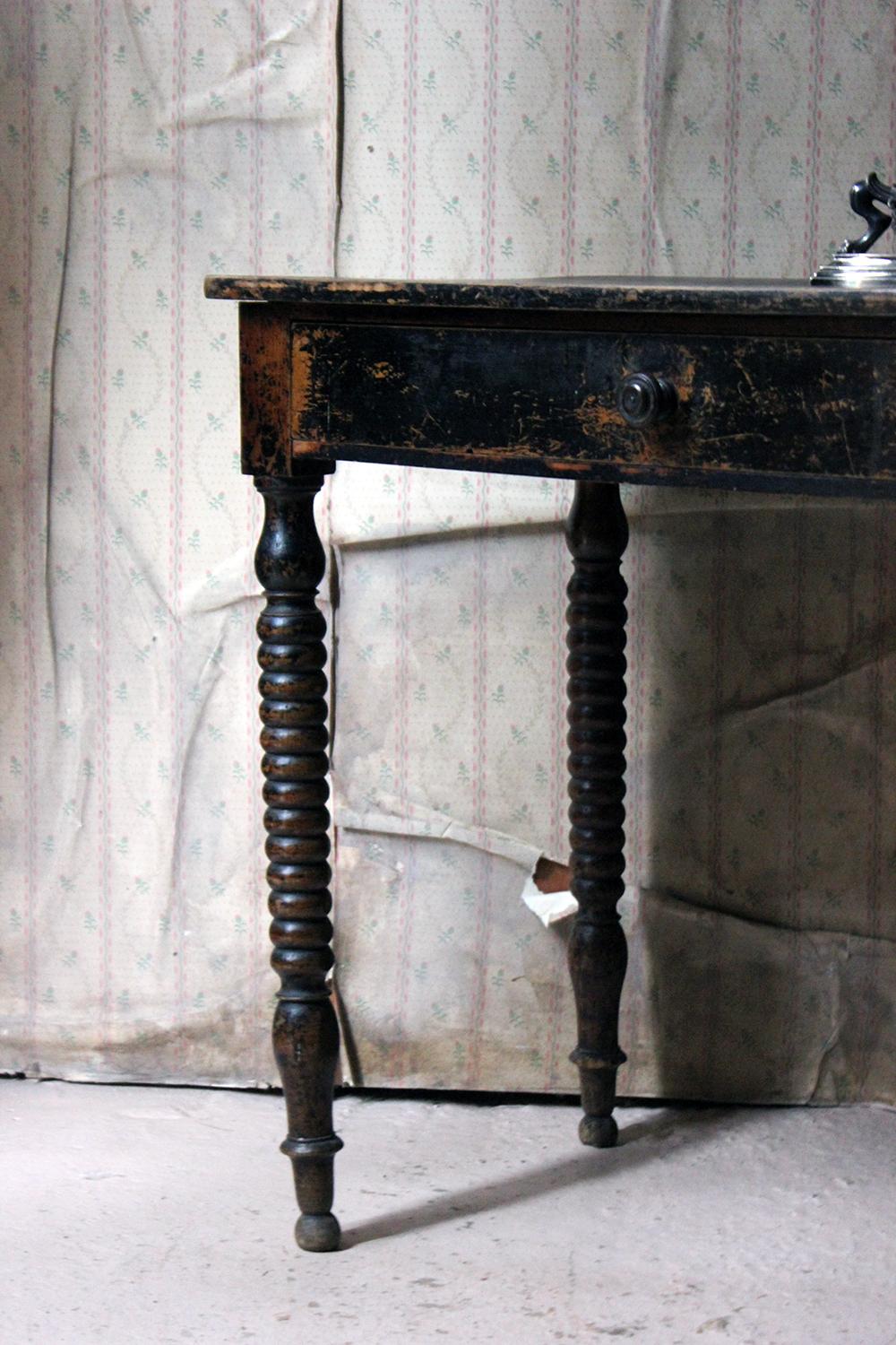 Mid-19th Century English Black Painted Fruitwood Side Table, circa 1840 1
