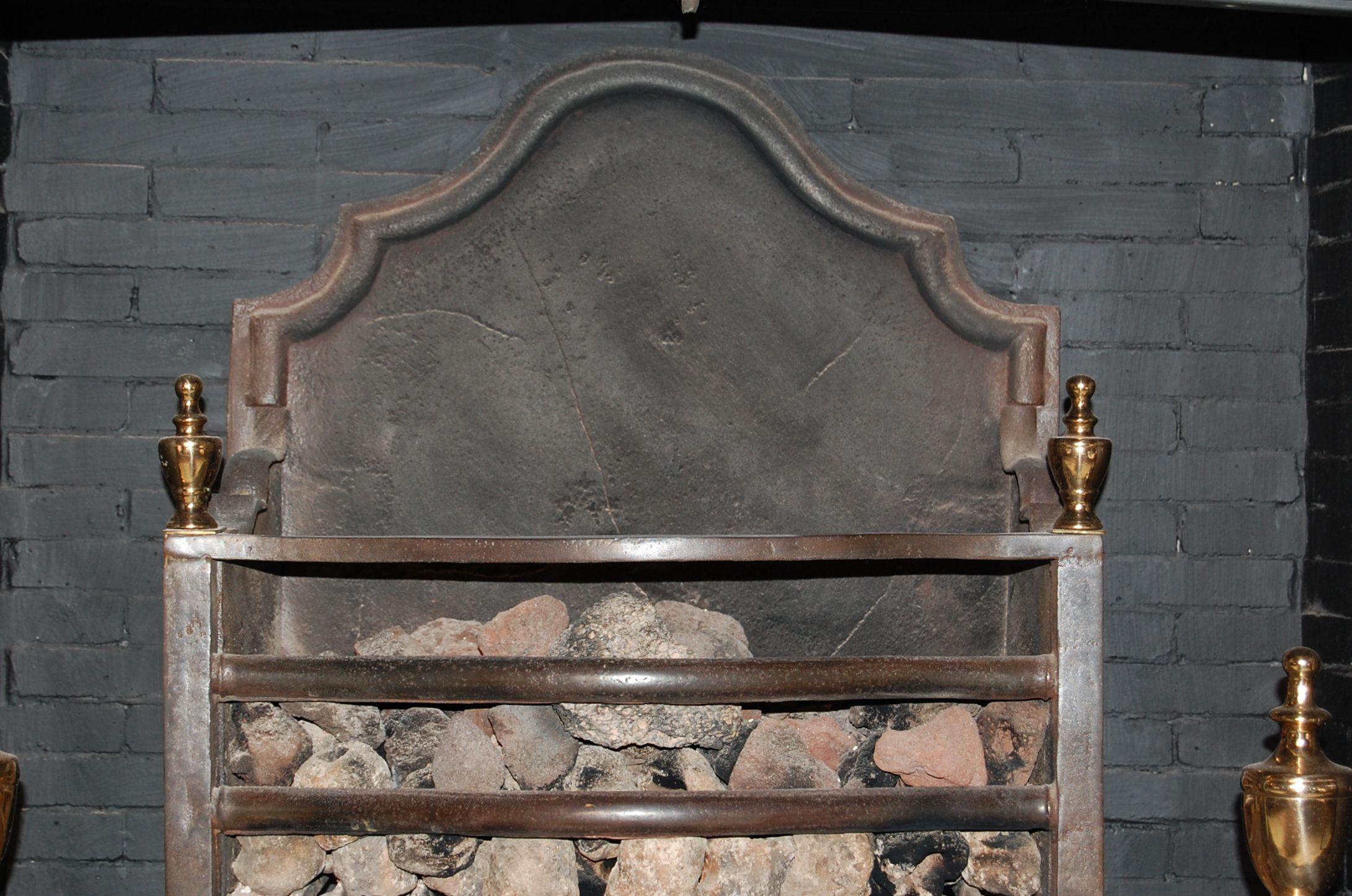 Mid-19th Century English Cast Iron, Steel and Brass Fireplace Insert In Fair Condition For Sale In Pittsburgh, PA