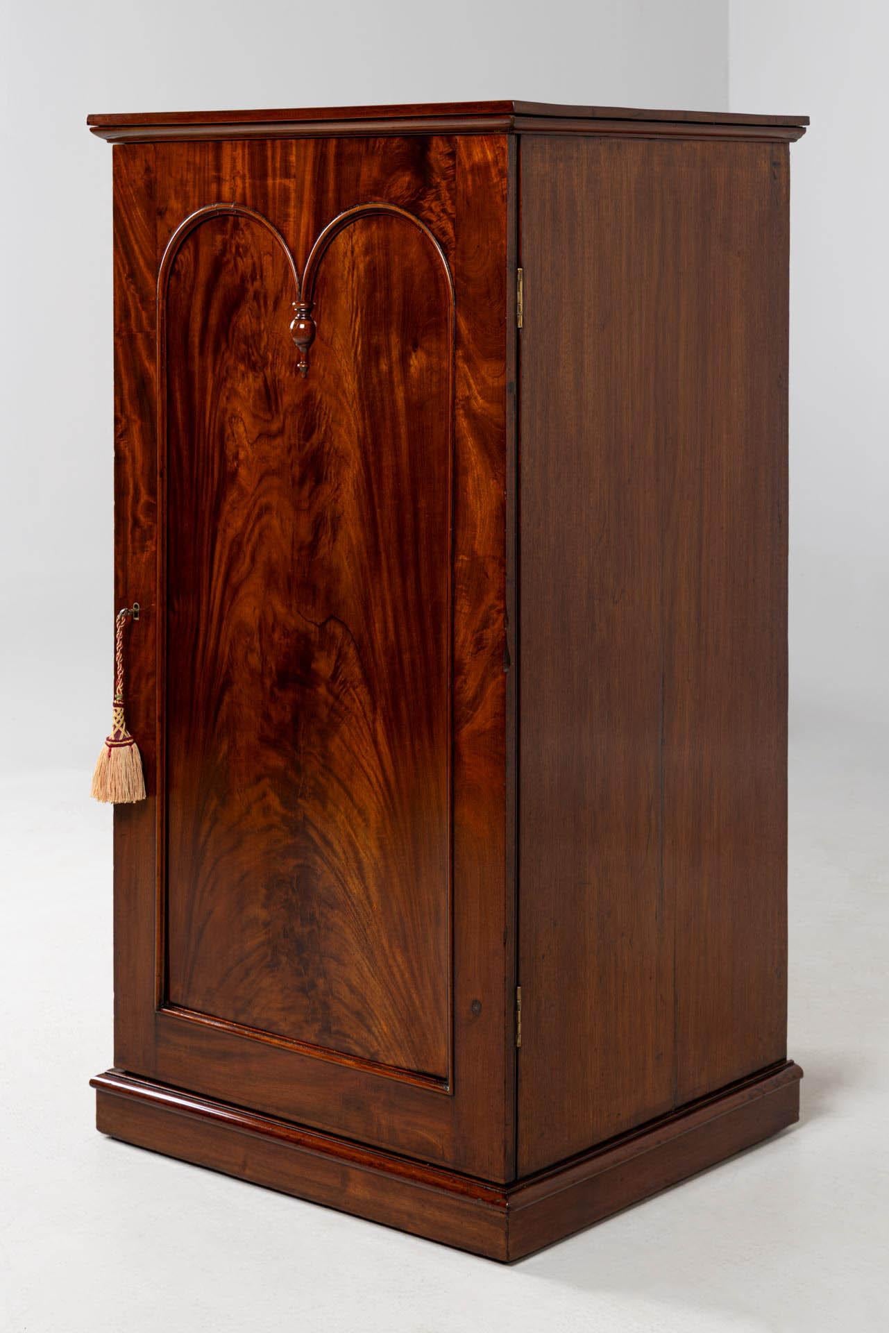 Mid 19th Century English Collectors cabinet with 14 Drawers For Sale 8