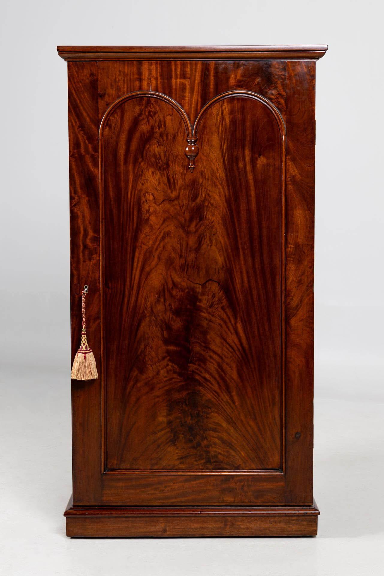 Mahogany Mid 19th Century English Collectors cabinet with 14 Drawers For Sale