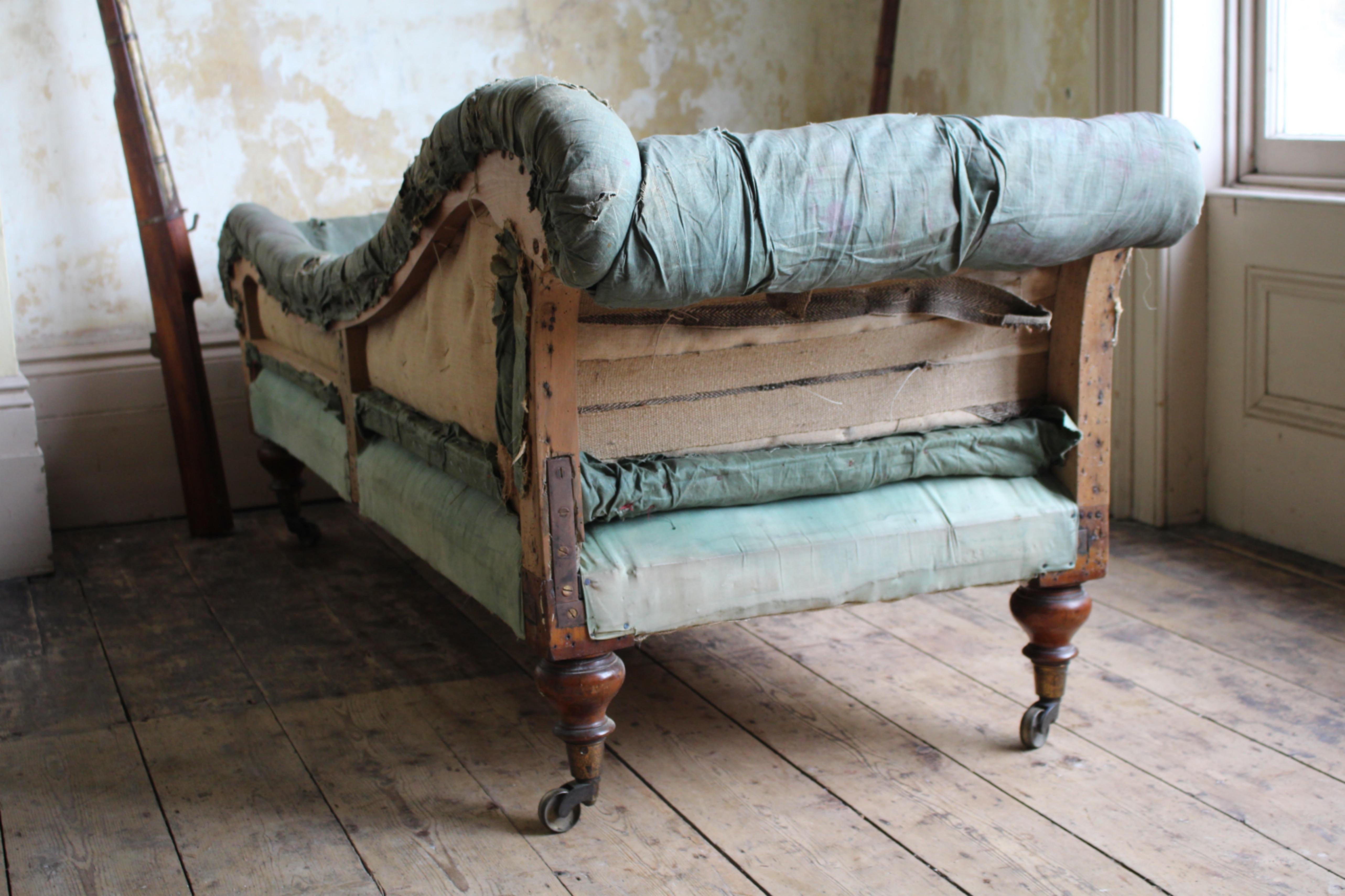 Casa de campo inglesa de mediados del siglo XIX Sofá / Chaise longue Charles Hindley & Sons en venta 7