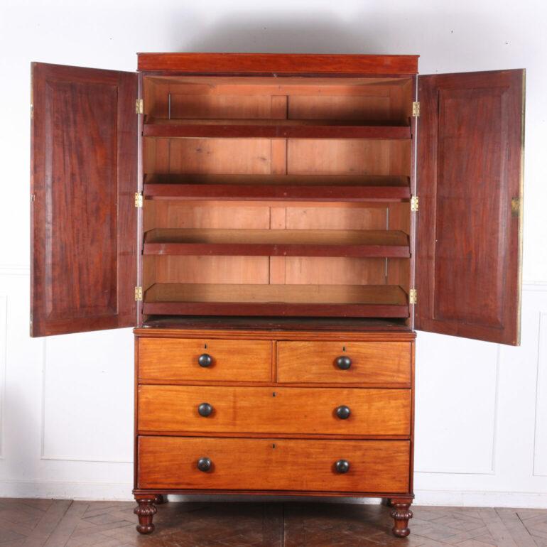 Mid-19th Century English Mahogany Linen Press In Good Condition In Vancouver, British Columbia