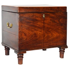 Mid-19th Century English Regency Style Mahogany Wine Cellarette