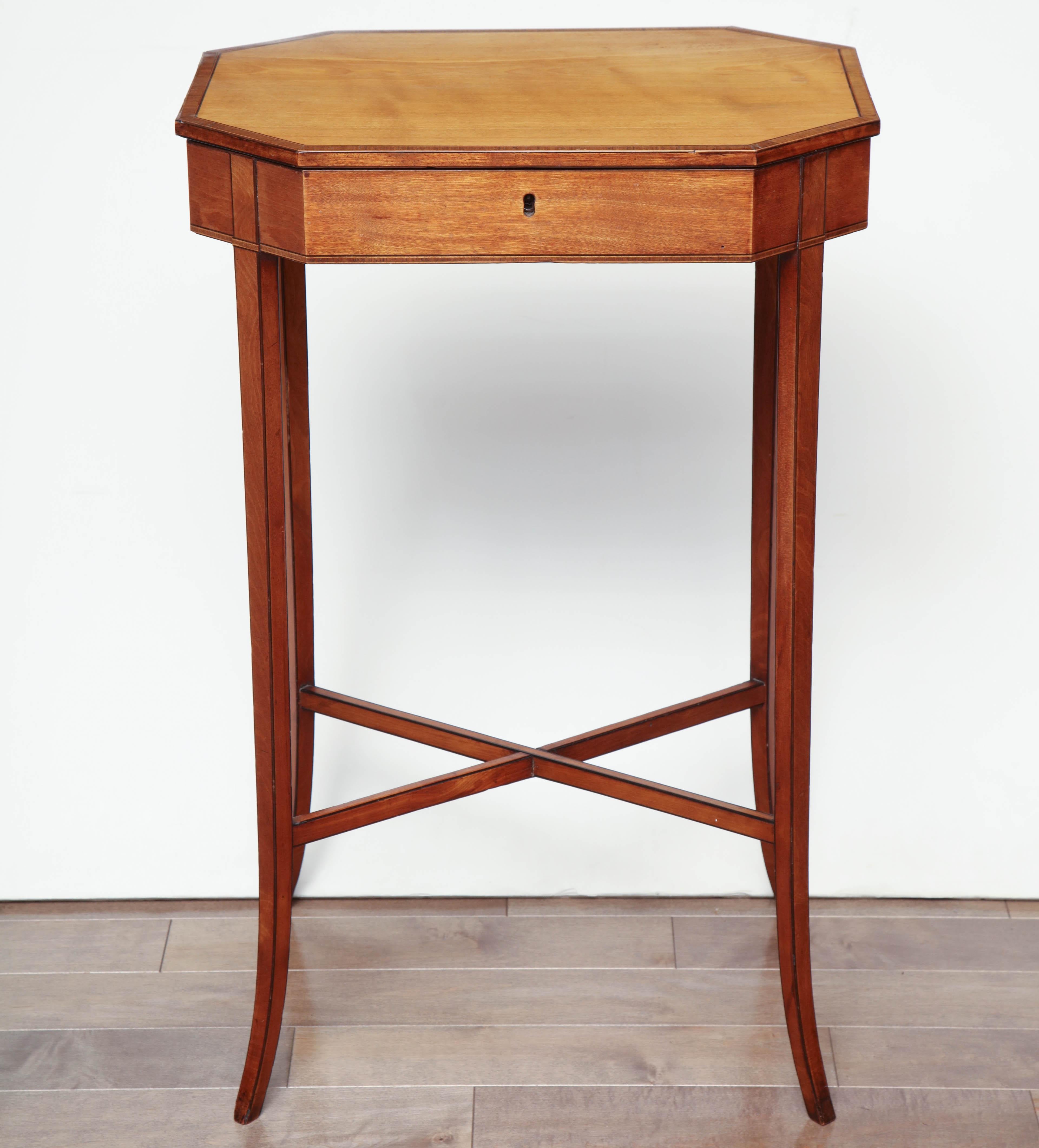 Mid-19th Century English, Sheraton Style, Satinwood Occasional Table 6
