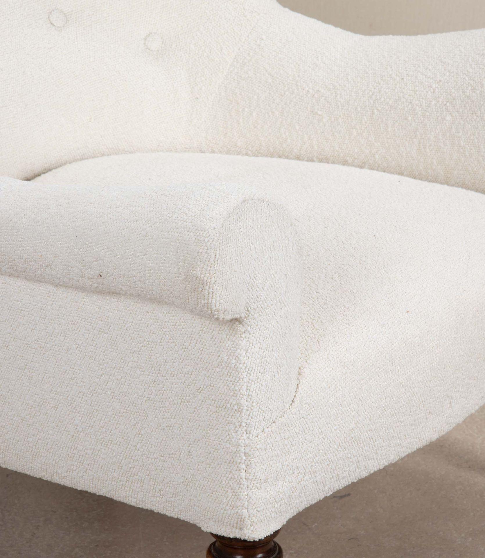 XIXe siècle Fauteuil anglais tapissé du milieu du 19e siècle en vente