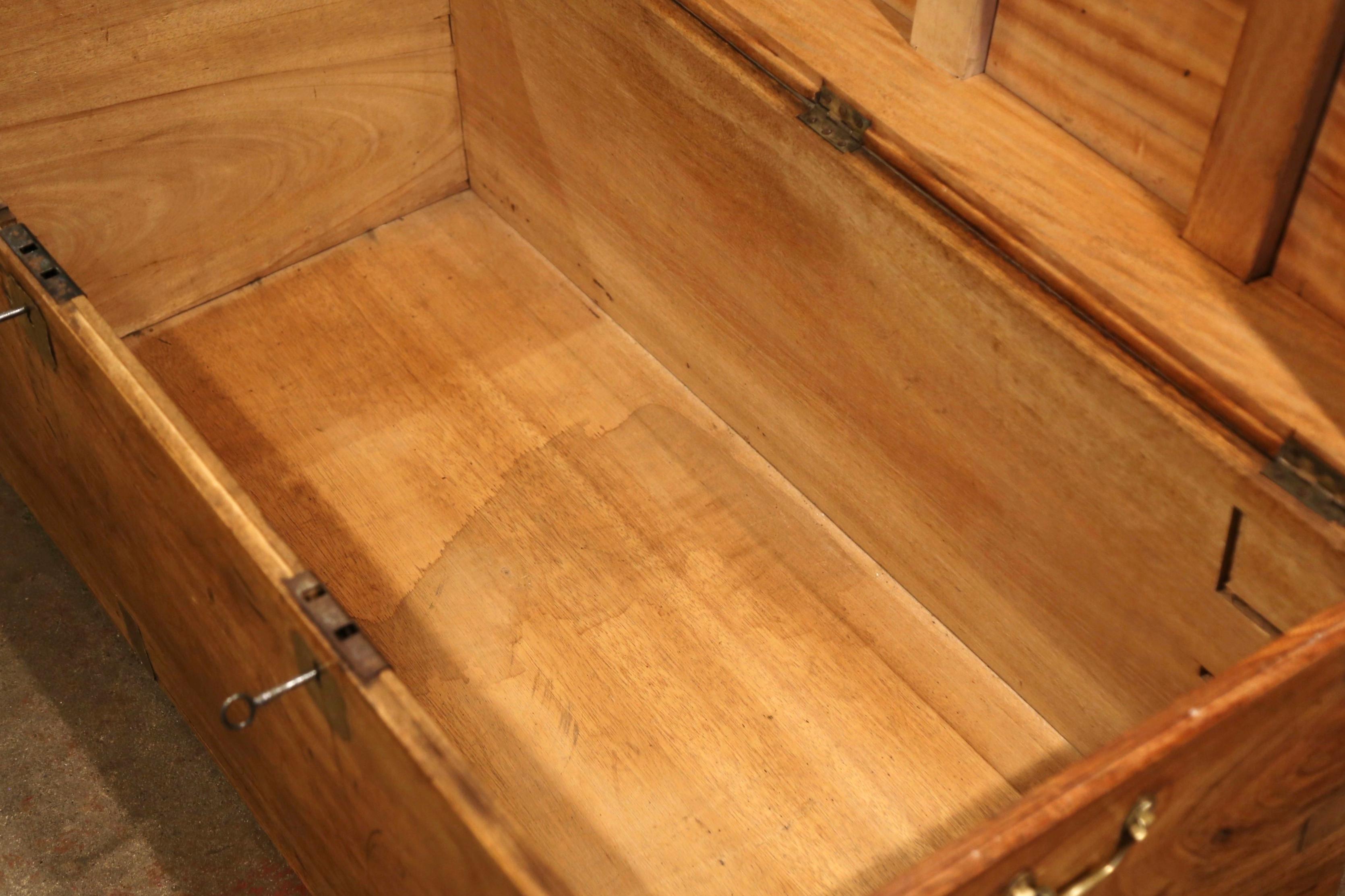 Mid-19th Century English Walnut and Brass Trunk Coffee Table 9