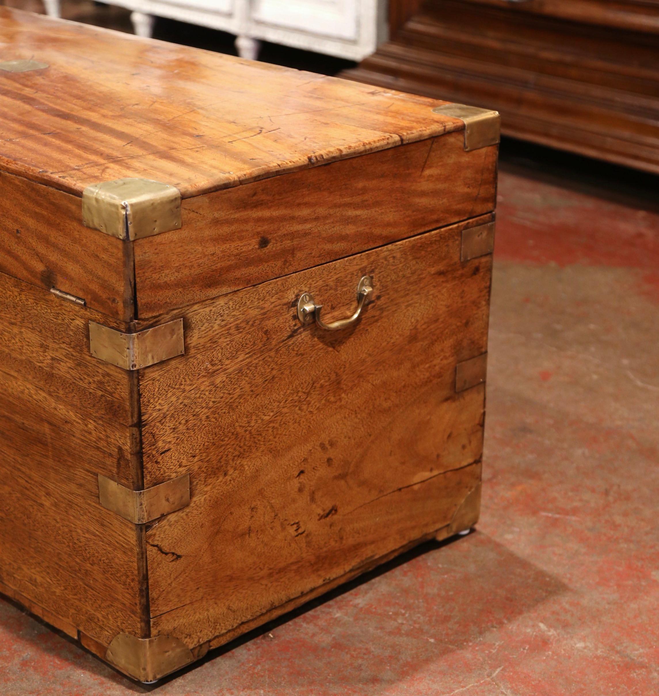 Mid-19th Century English Walnut and Brass Trunk Coffee Table 12