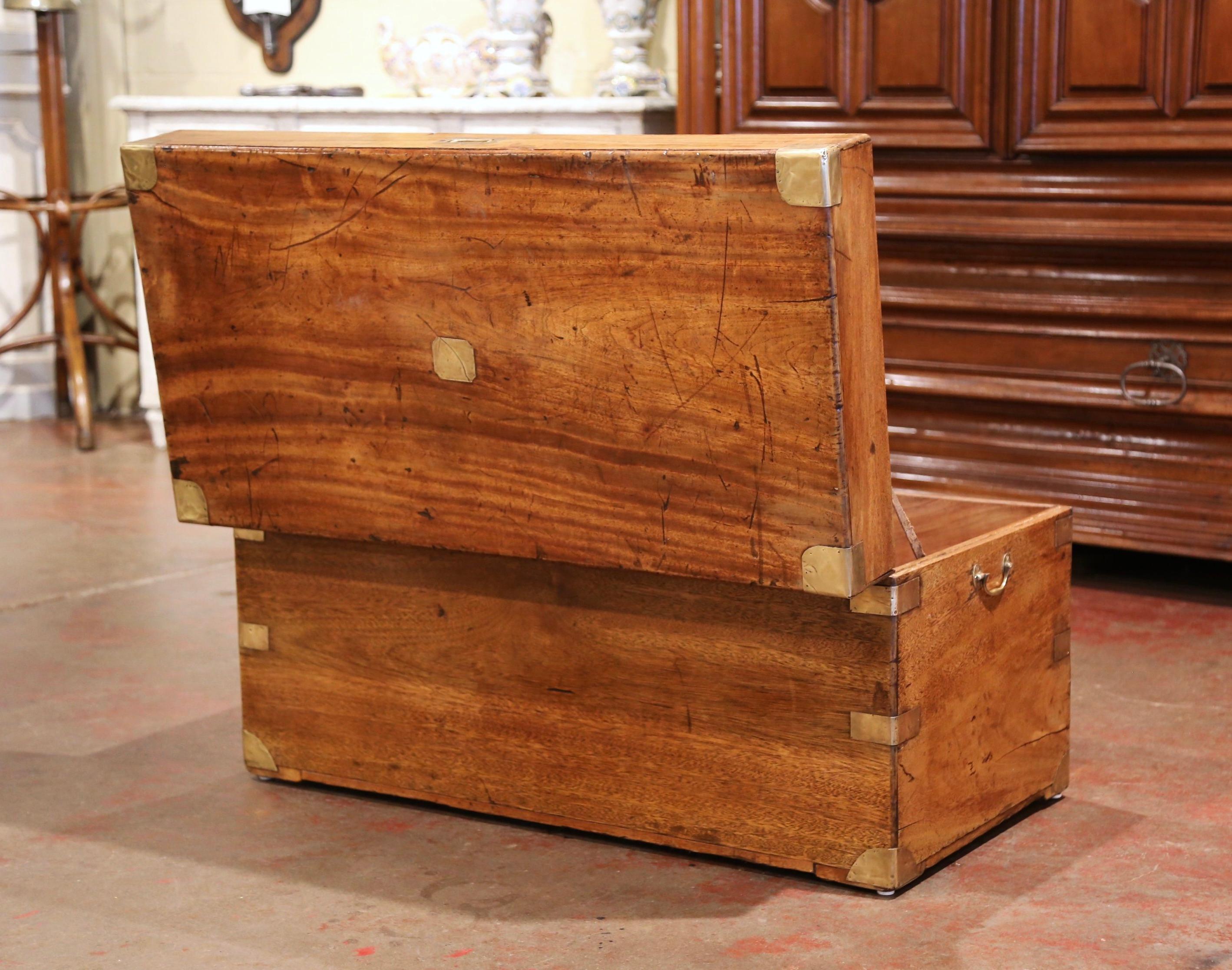 Mid-19th Century English Walnut and Brass Trunk Coffee Table 14
