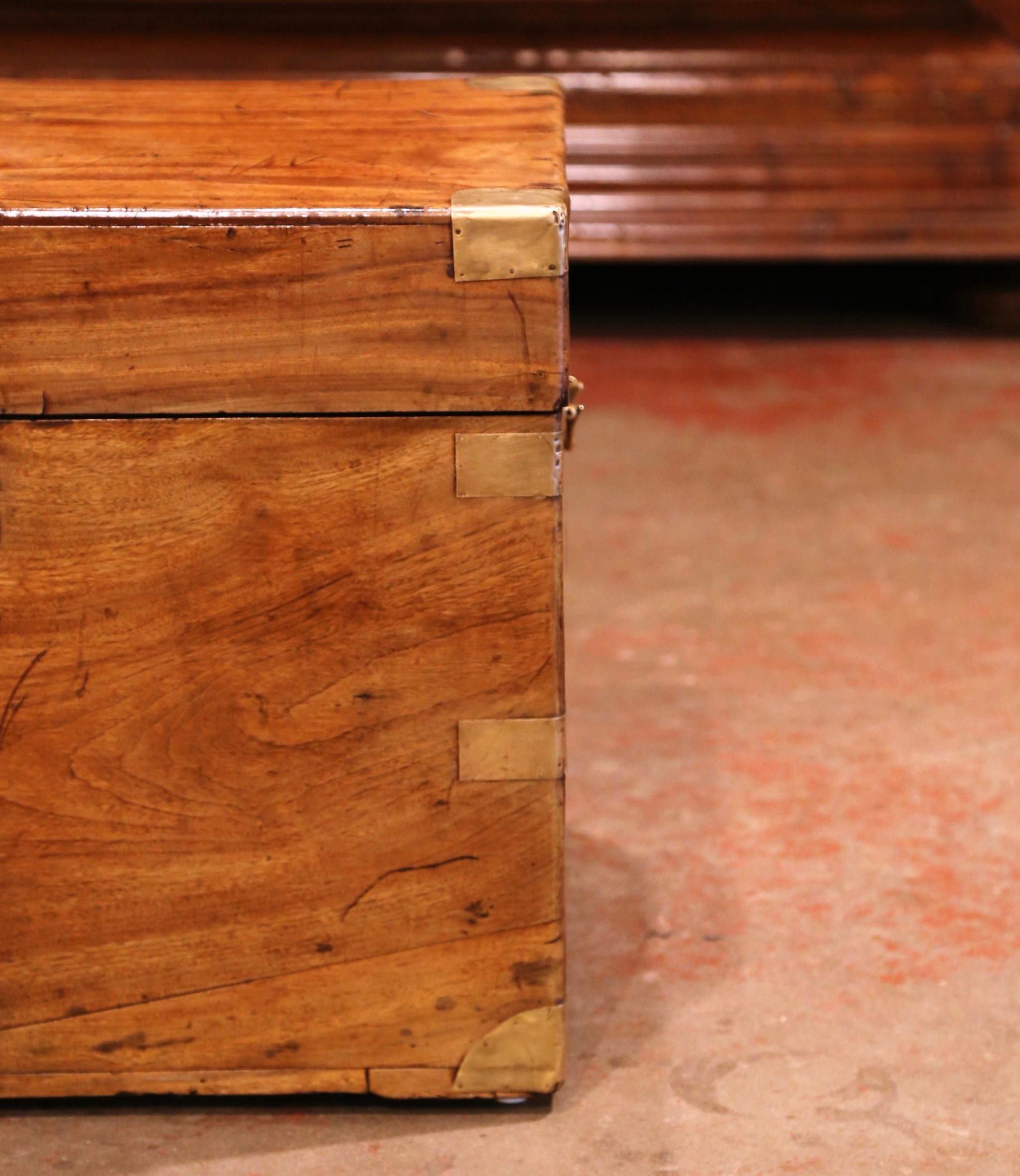 Mid-19th Century English Walnut and Brass Trunk Coffee Table 3