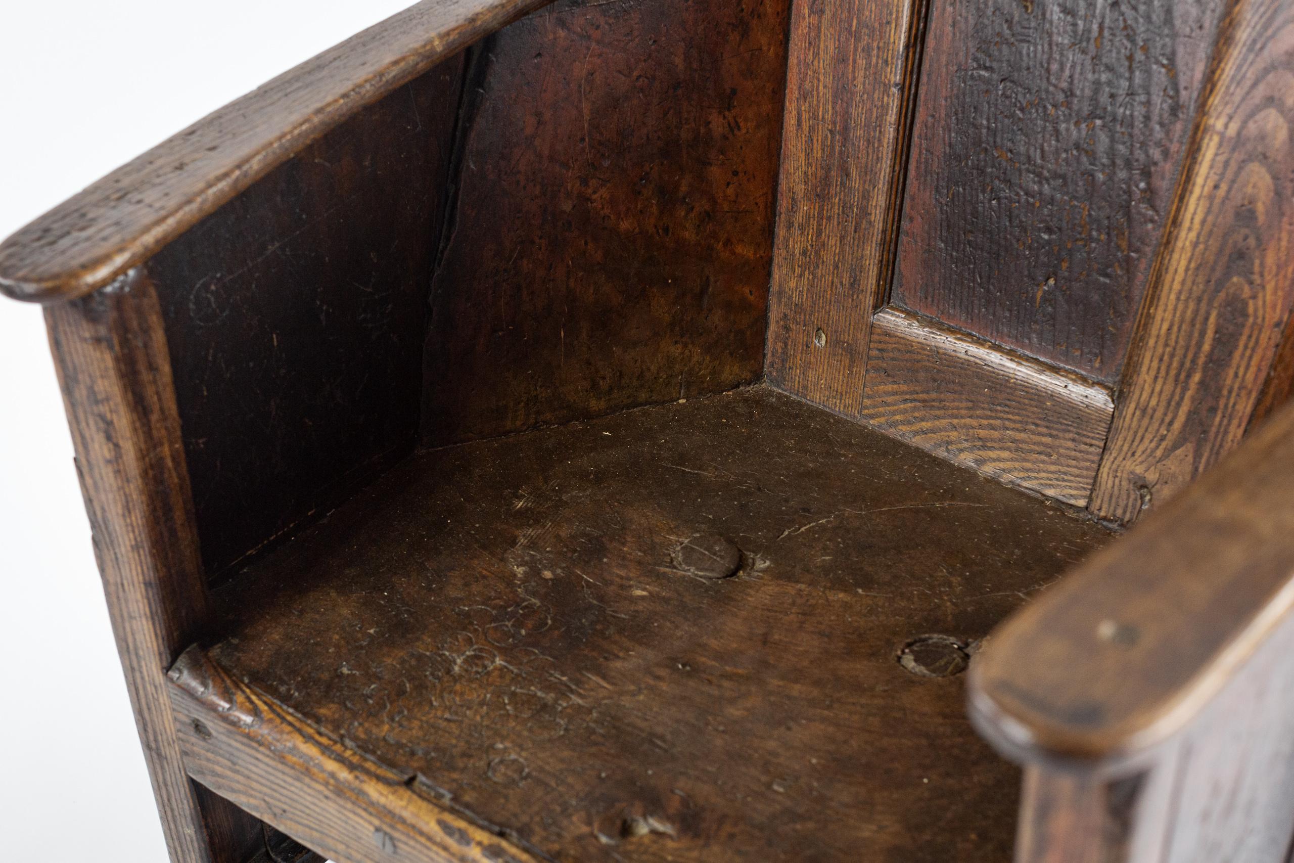 Mid 19th Century English Westmoreland Lambing Chair 6