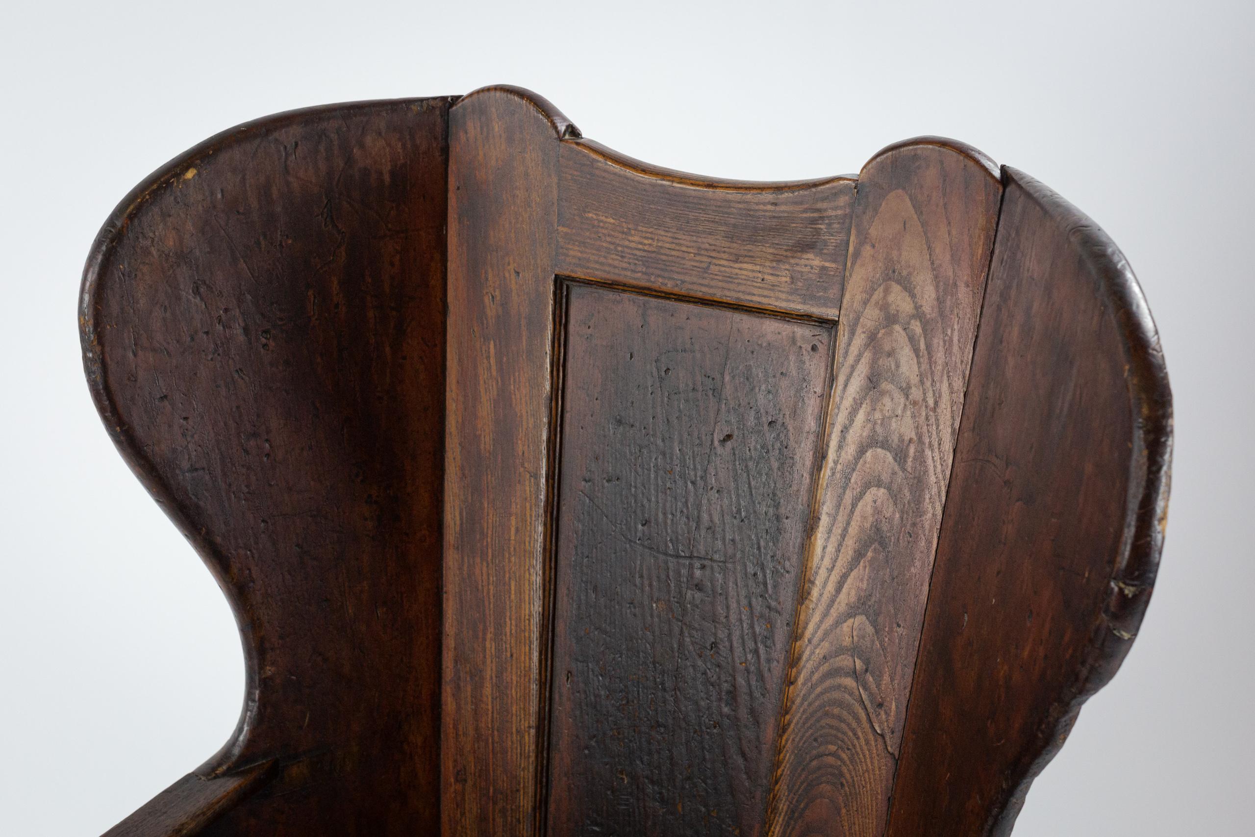 Mid 19th Century English Westmoreland Lambing Chair 4