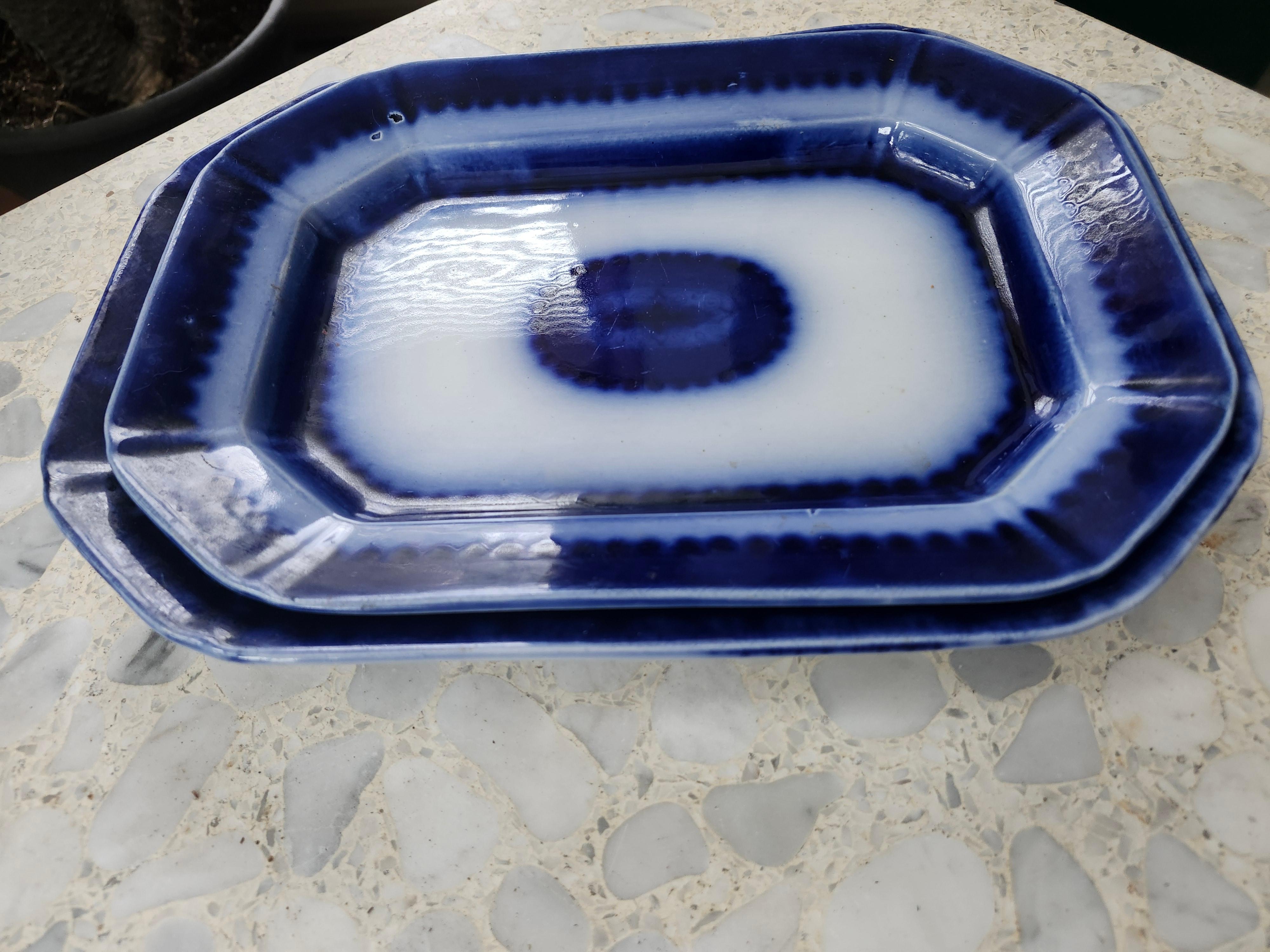 Mid 19th Century Flow Blue Nesting Platters (2) Ironstone For Sale 3