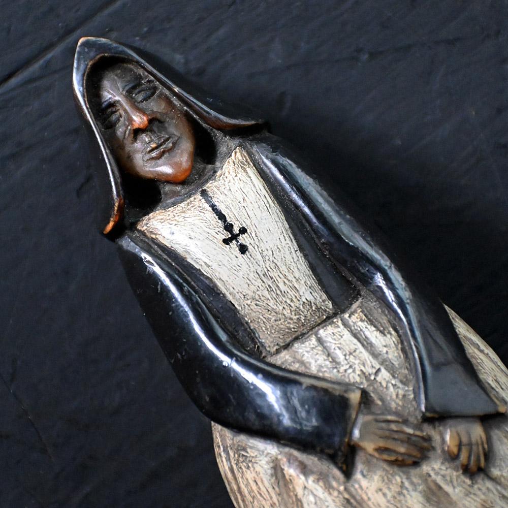 Mid-19th Century Folk Art Horn Carved Nun Figure  
A rare and unusual example of a mid-19th Century hand carved folk art figure of a Nun. Made from the tip of a horn and with hand painted detail as shown. This unusual piece of folk art reminded us