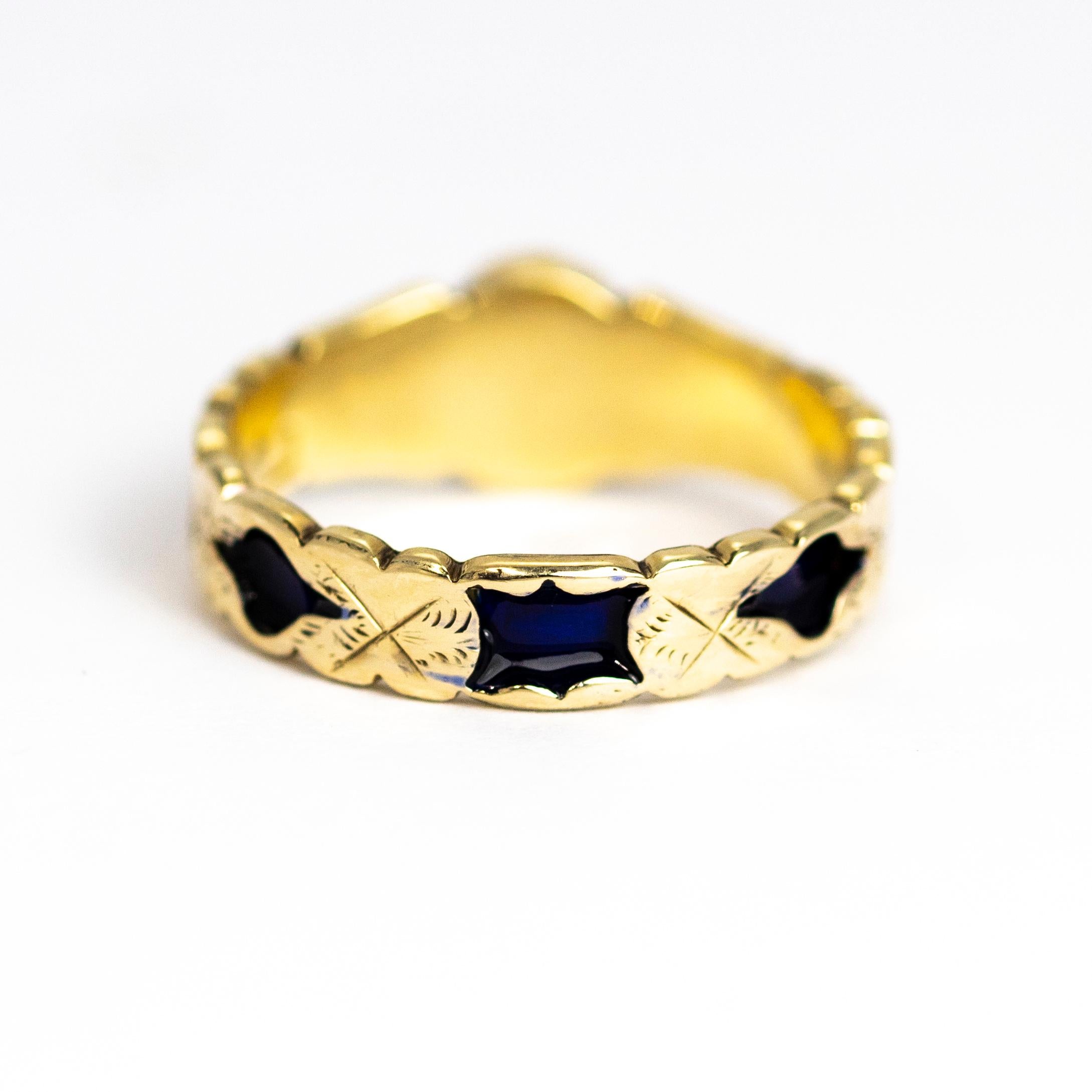 Mid-19th Century Forget Me Not Sardonyx Mourning Ring In Good Condition In Chipping Campden, GB