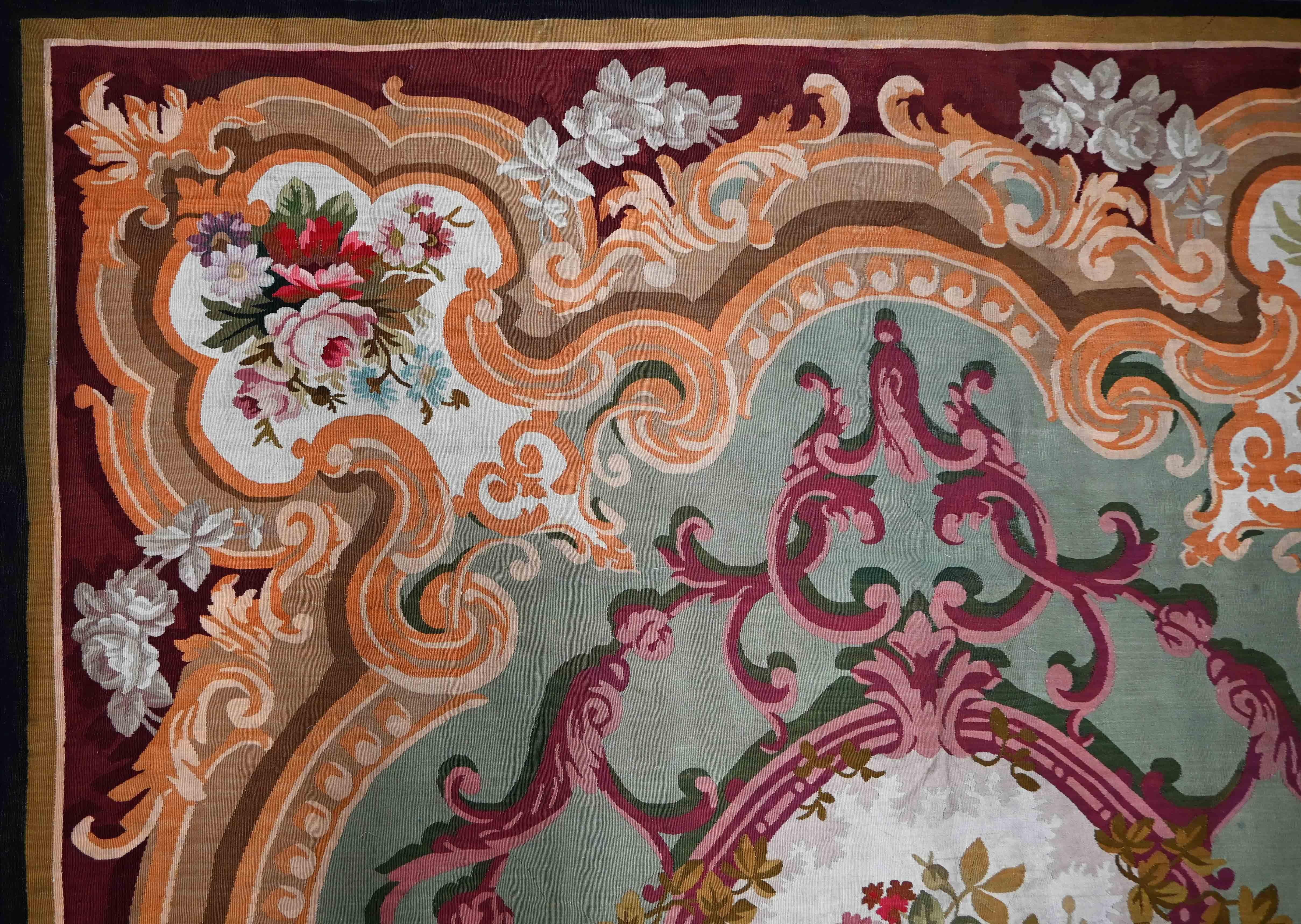 Mid-19th Century French Aubusson Manufactory Rug - Dim: 3m35x2m55 - N° 1532 In Excellent Condition For Sale In Paris, FR