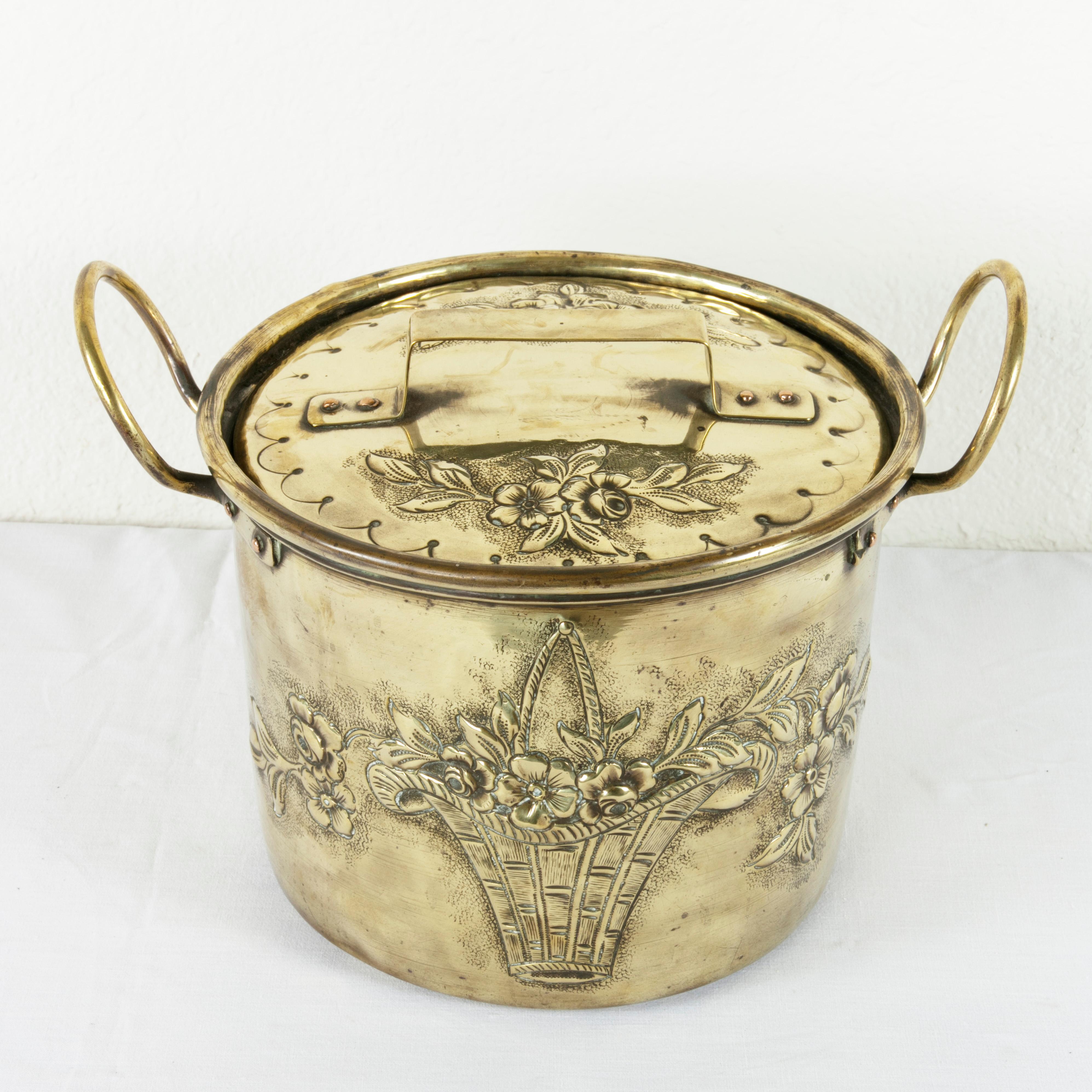 Mid-19th Century French Brass Repousse Pot with Lid from a Chateau 1